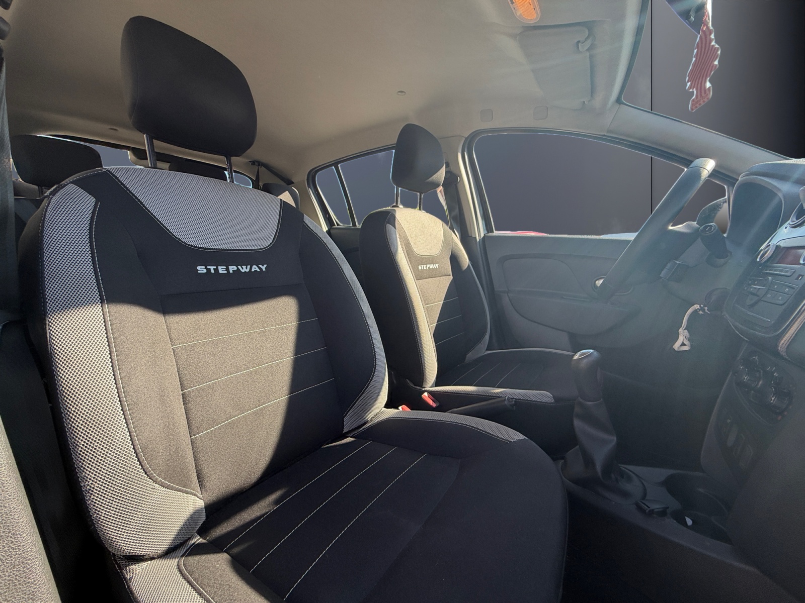 Dacia Sandero 13