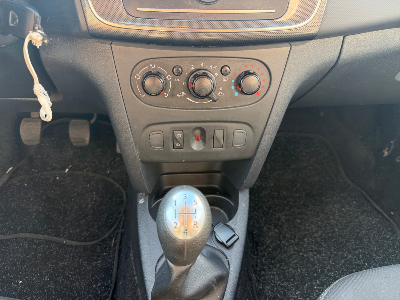 Dacia Sandero 22