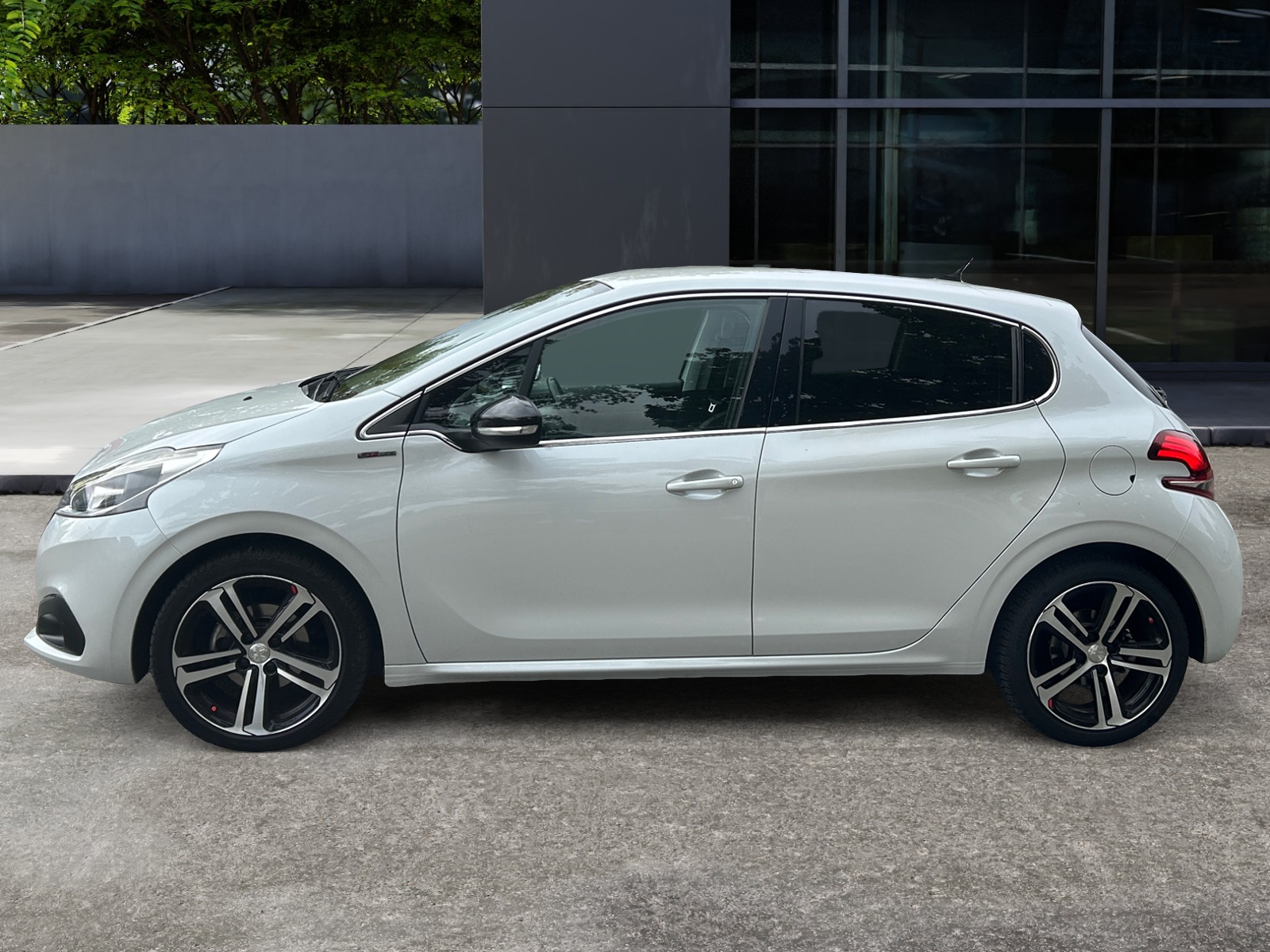 Peugeot 208 1