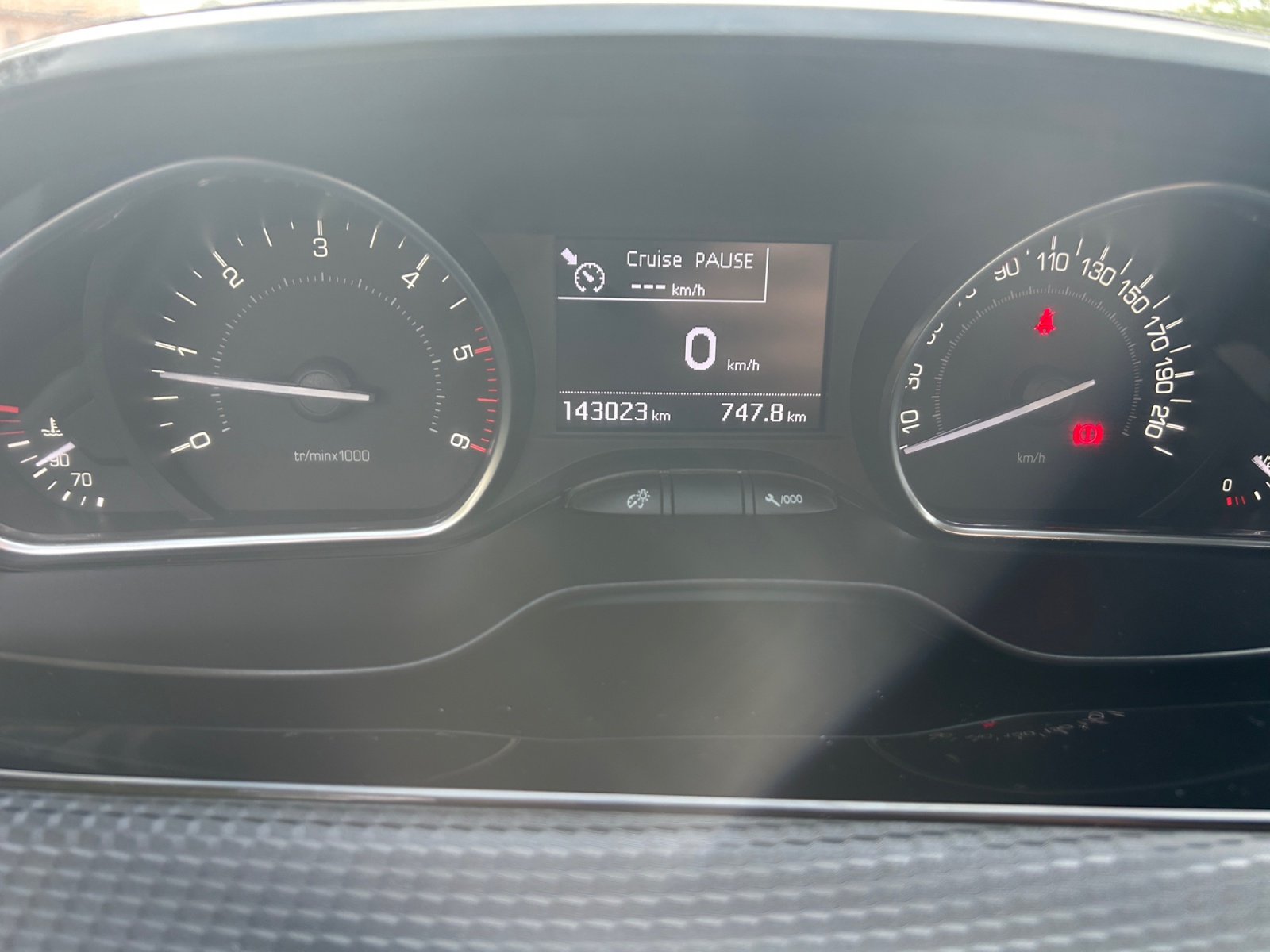 Peugeot 208 16