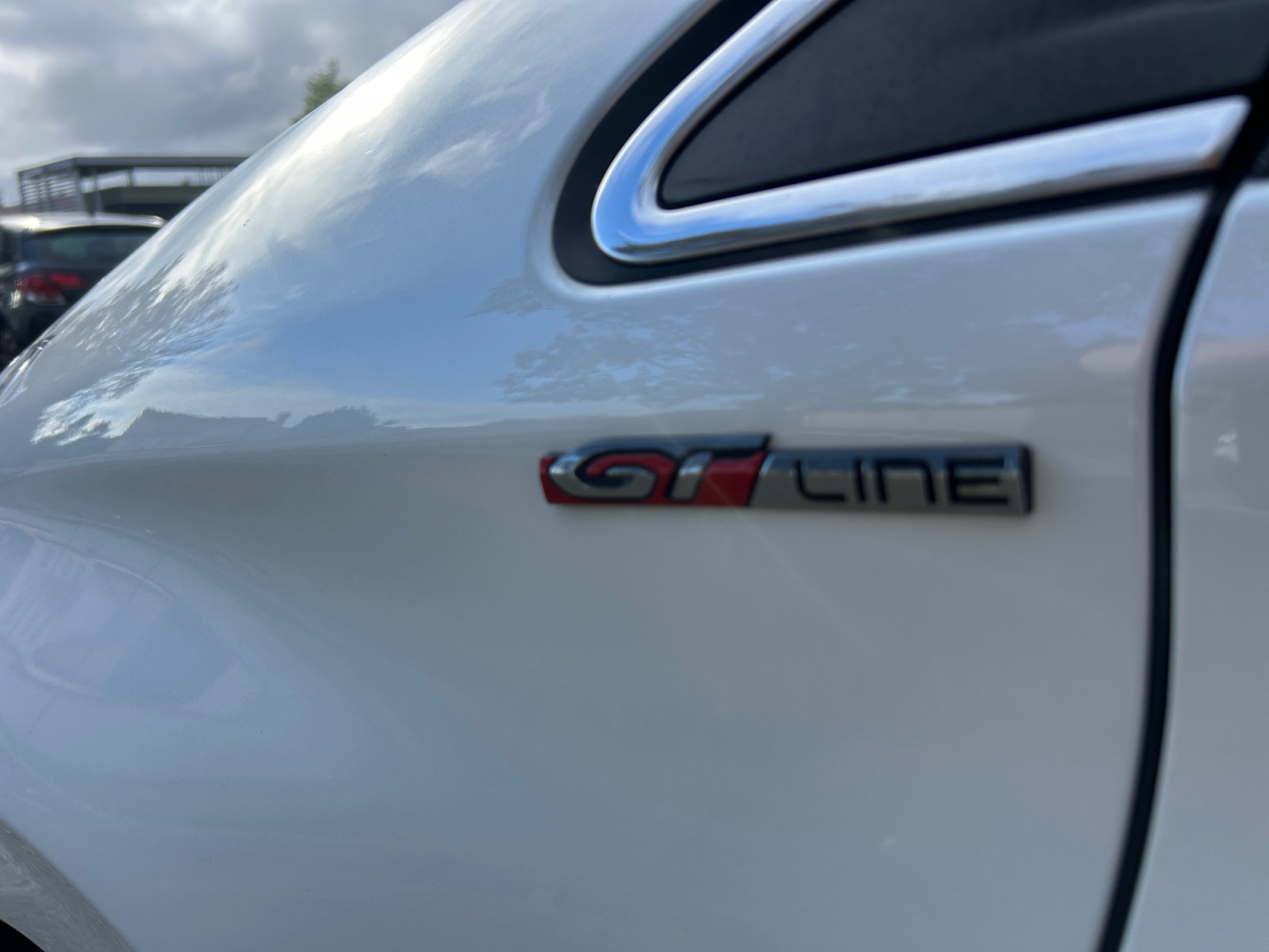 Peugeot 208 24