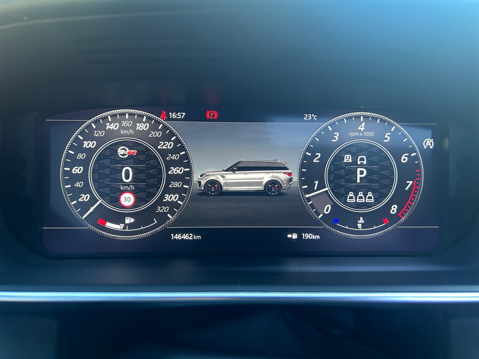Land Rover Range Rover Sport 16