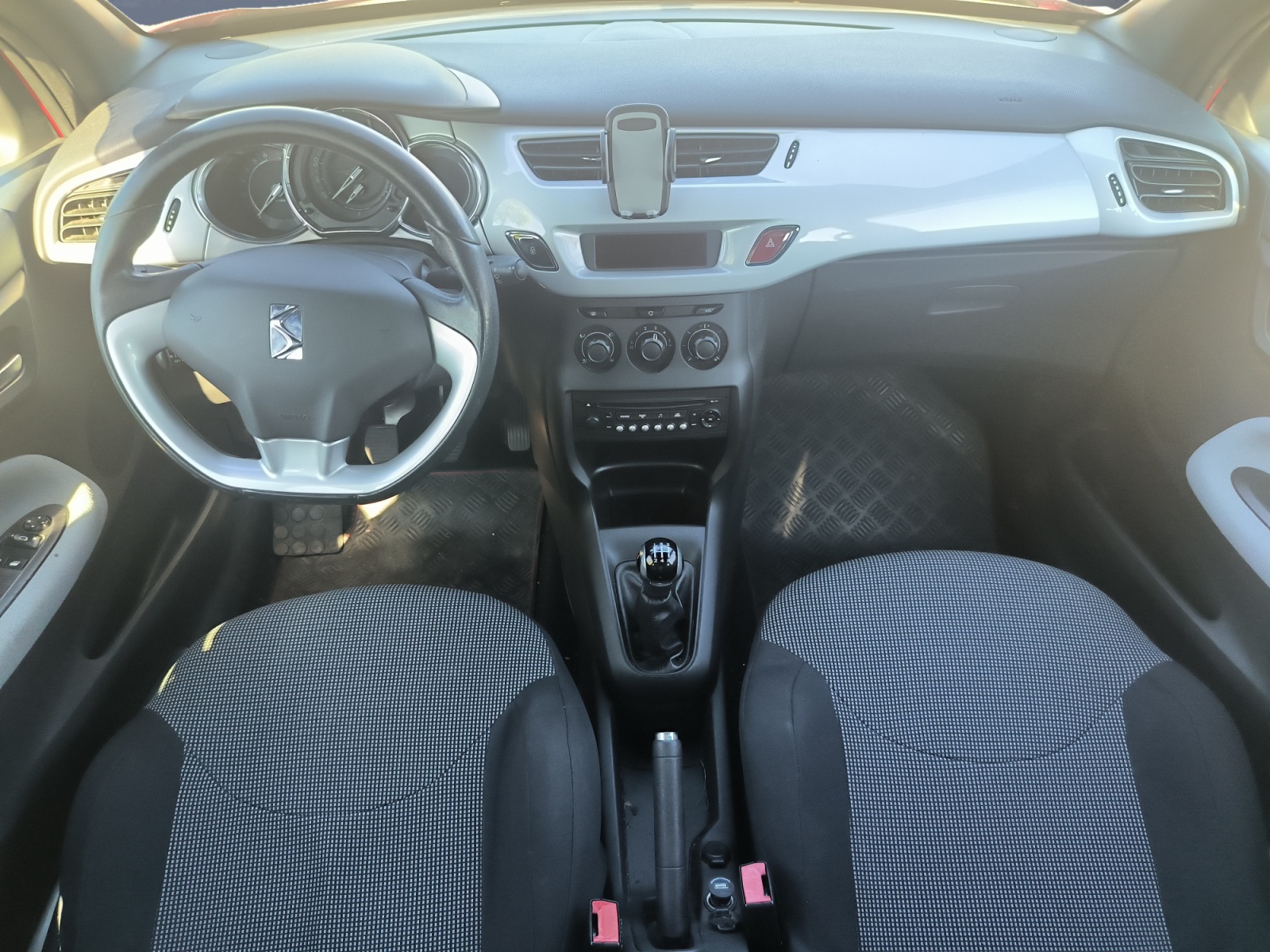 Ds Automobiles Ds3 14