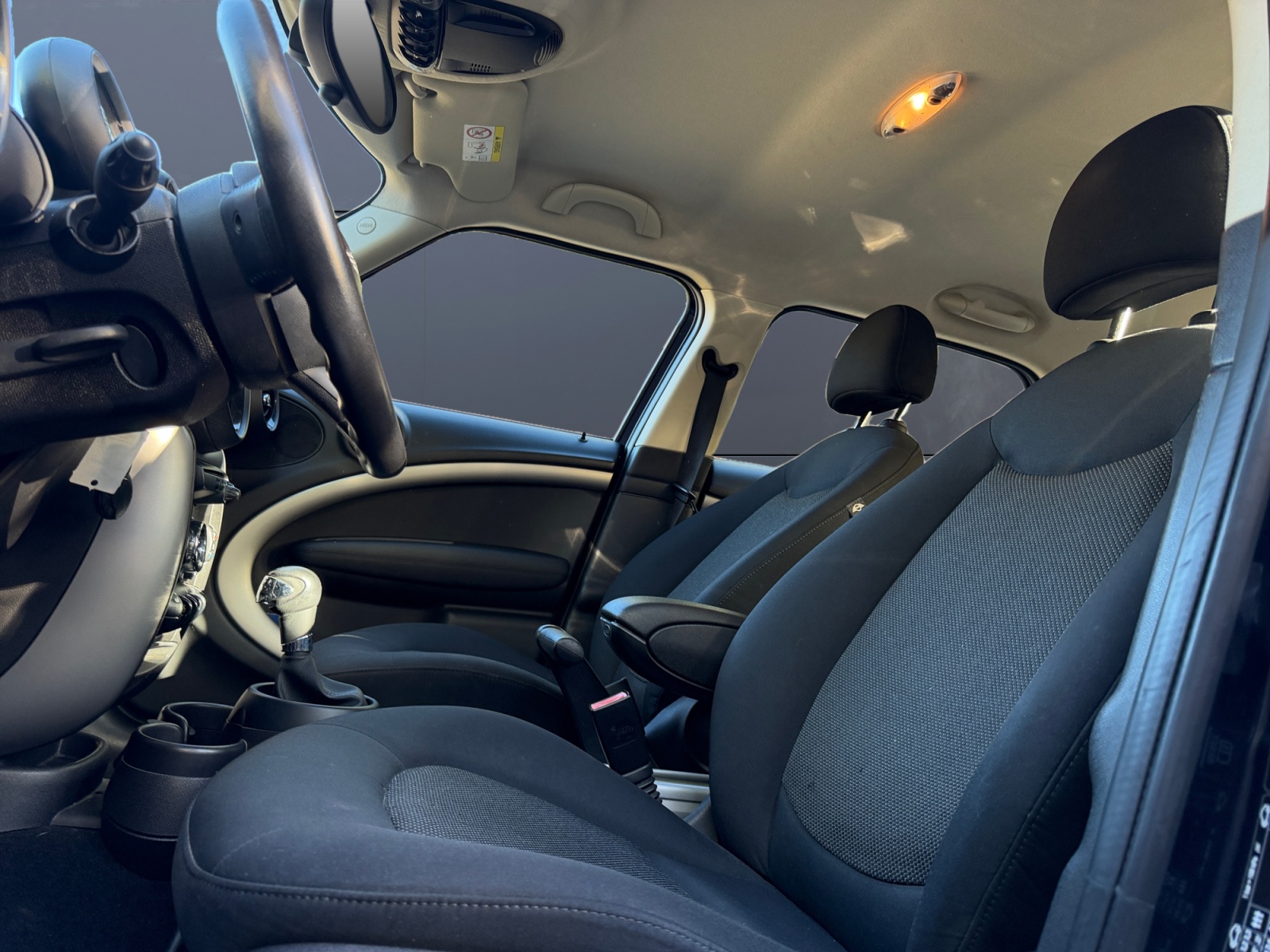 Mini Countryman 9