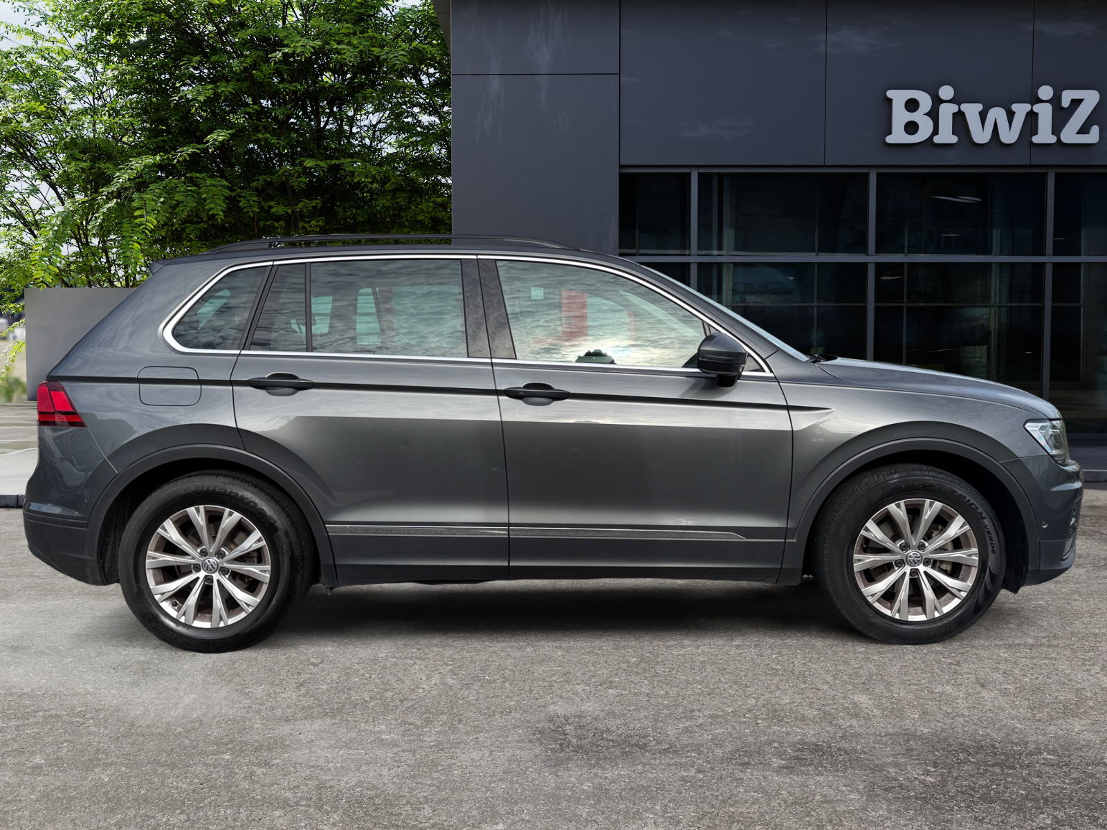 Volkswagen Tiguan 5