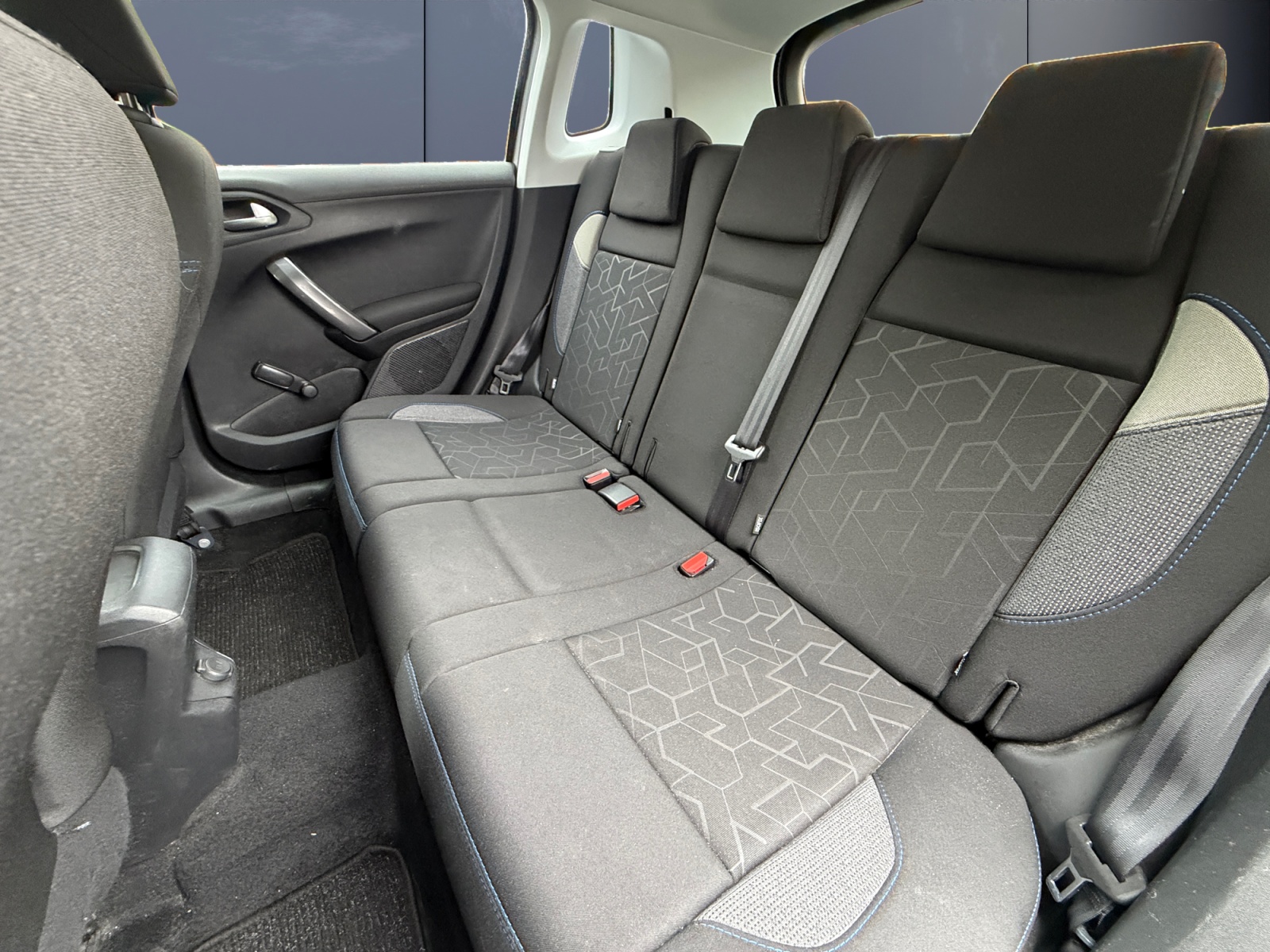 Peugeot 2008 10