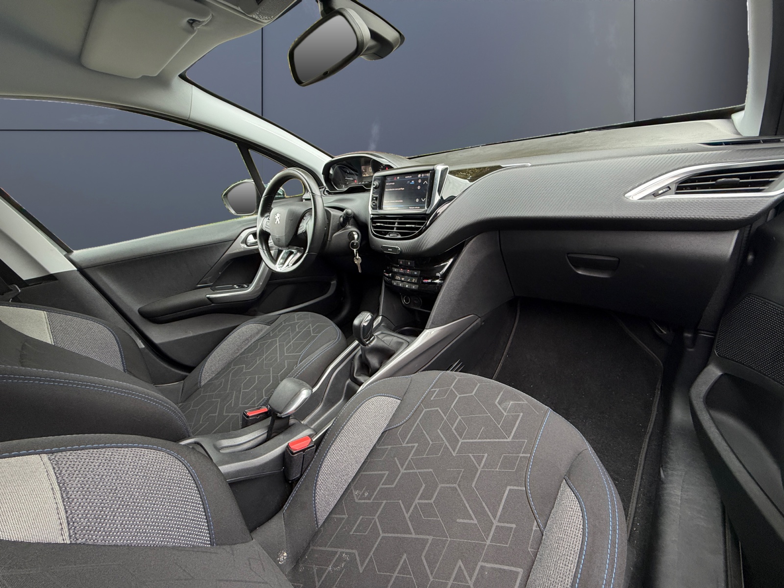 Peugeot 2008 12