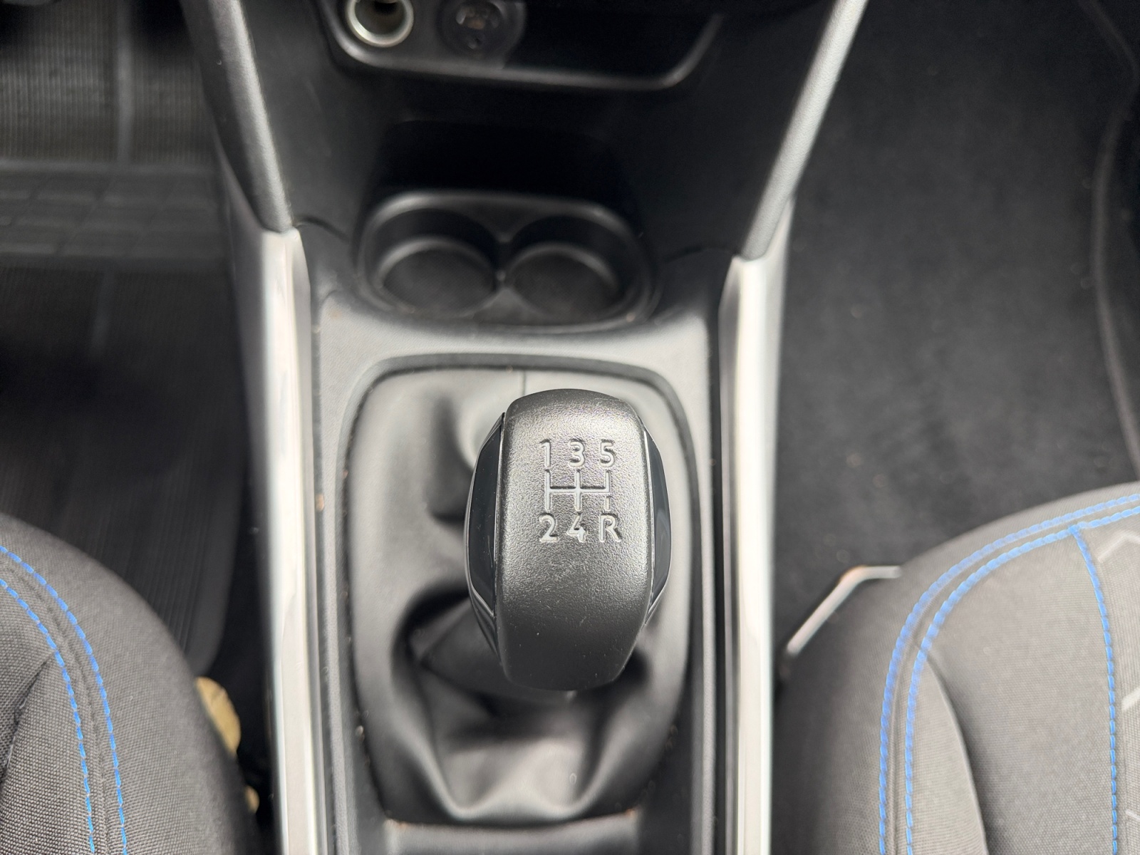 Peugeot 2008 25