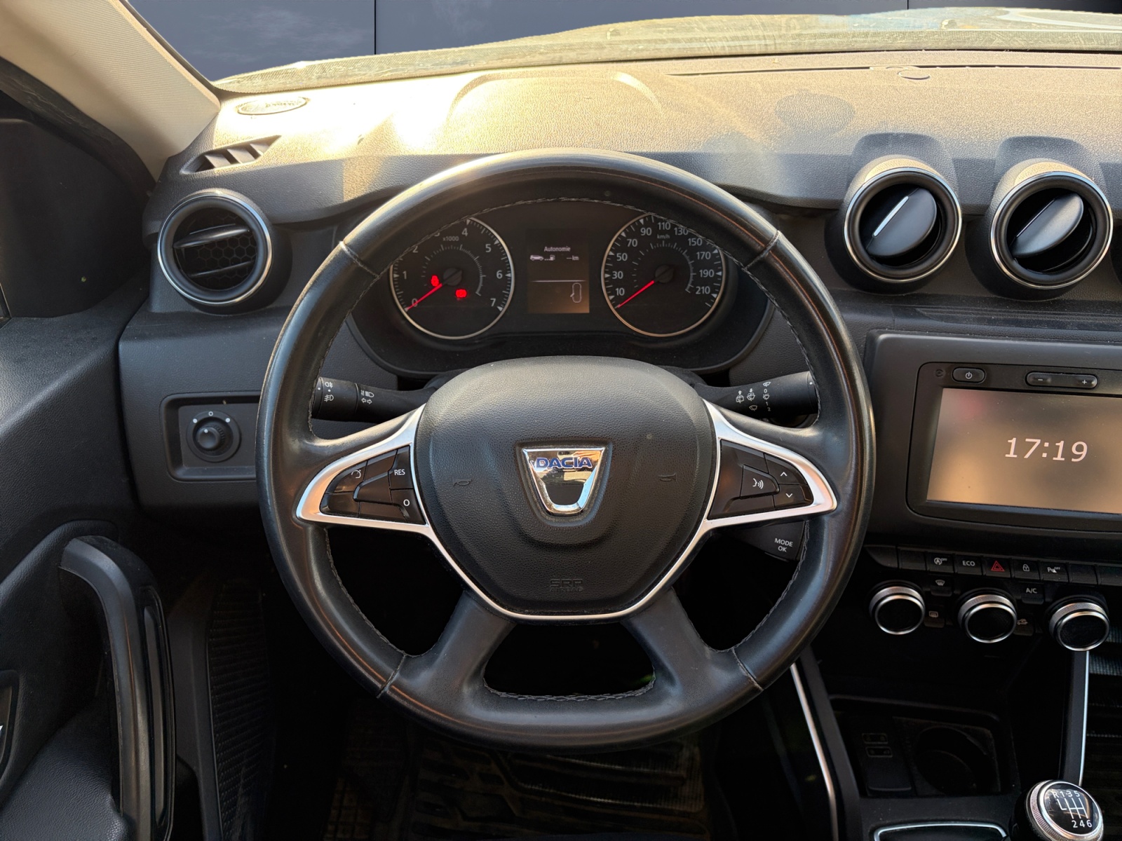 Dacia Duster 15