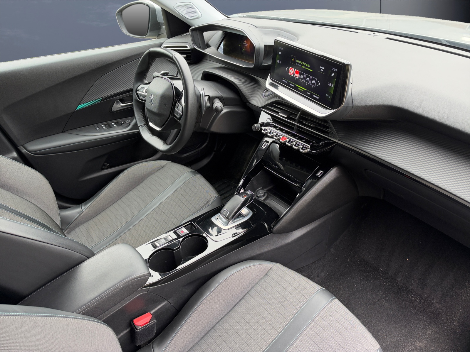 Peugeot 2008 12