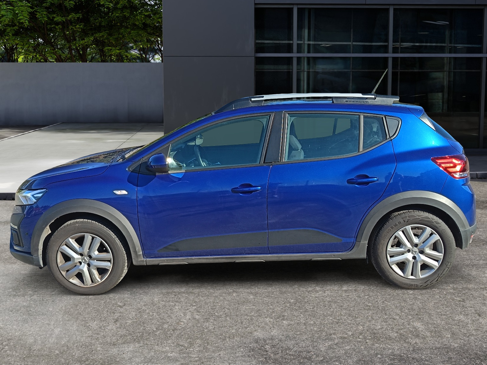 Dacia Sandero 1