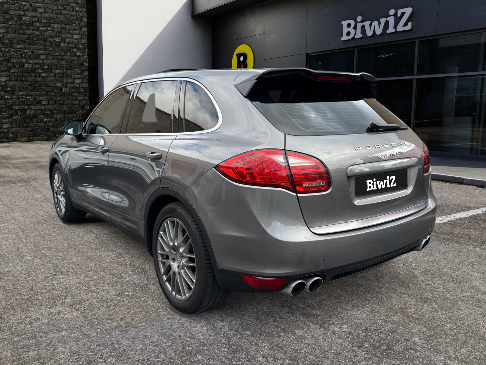 Porsche Cayenne 2