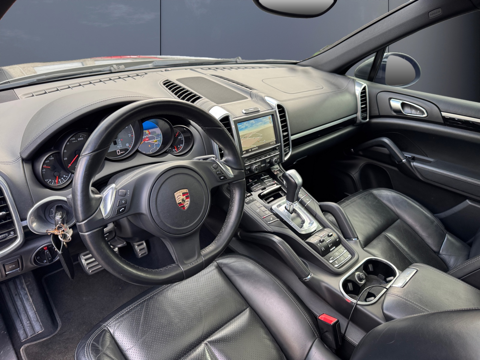 Porsche Cayenne 8