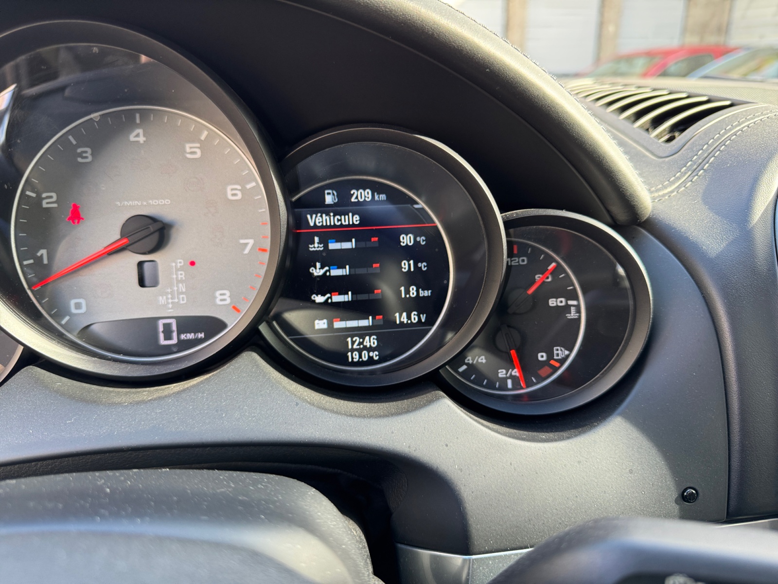 Porsche Cayenne 25