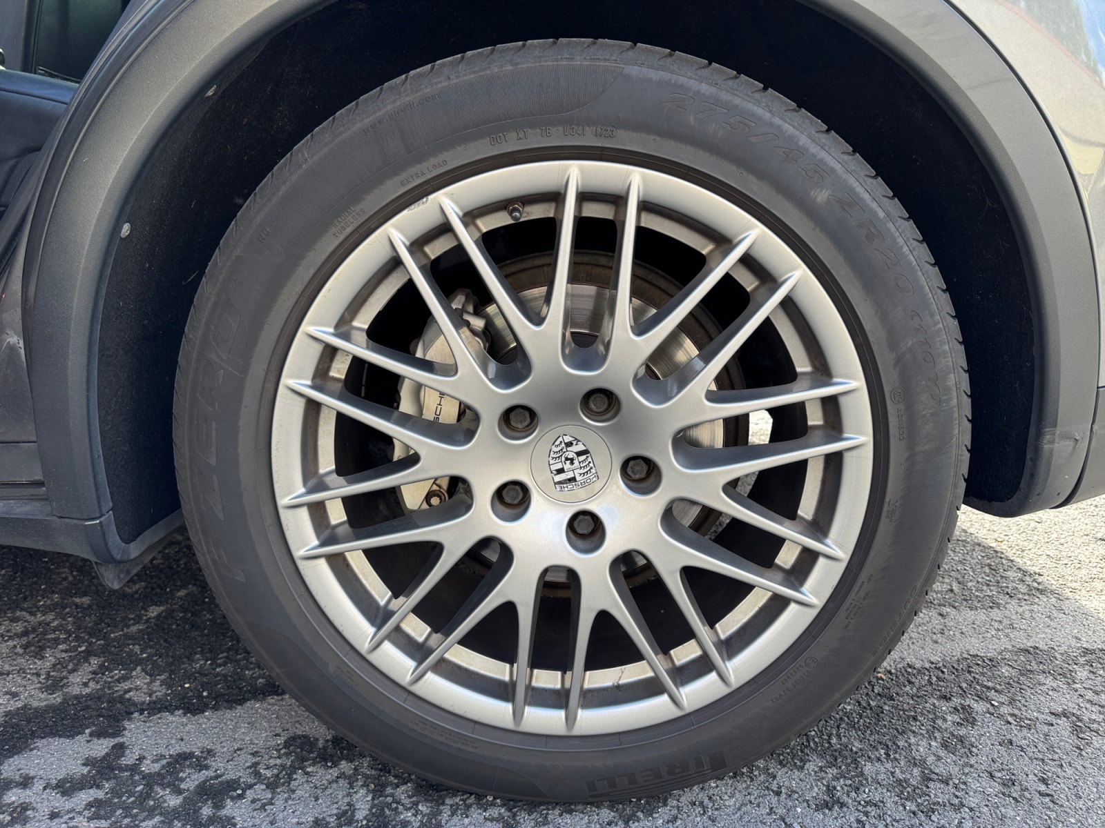 Porsche Cayenne 35
