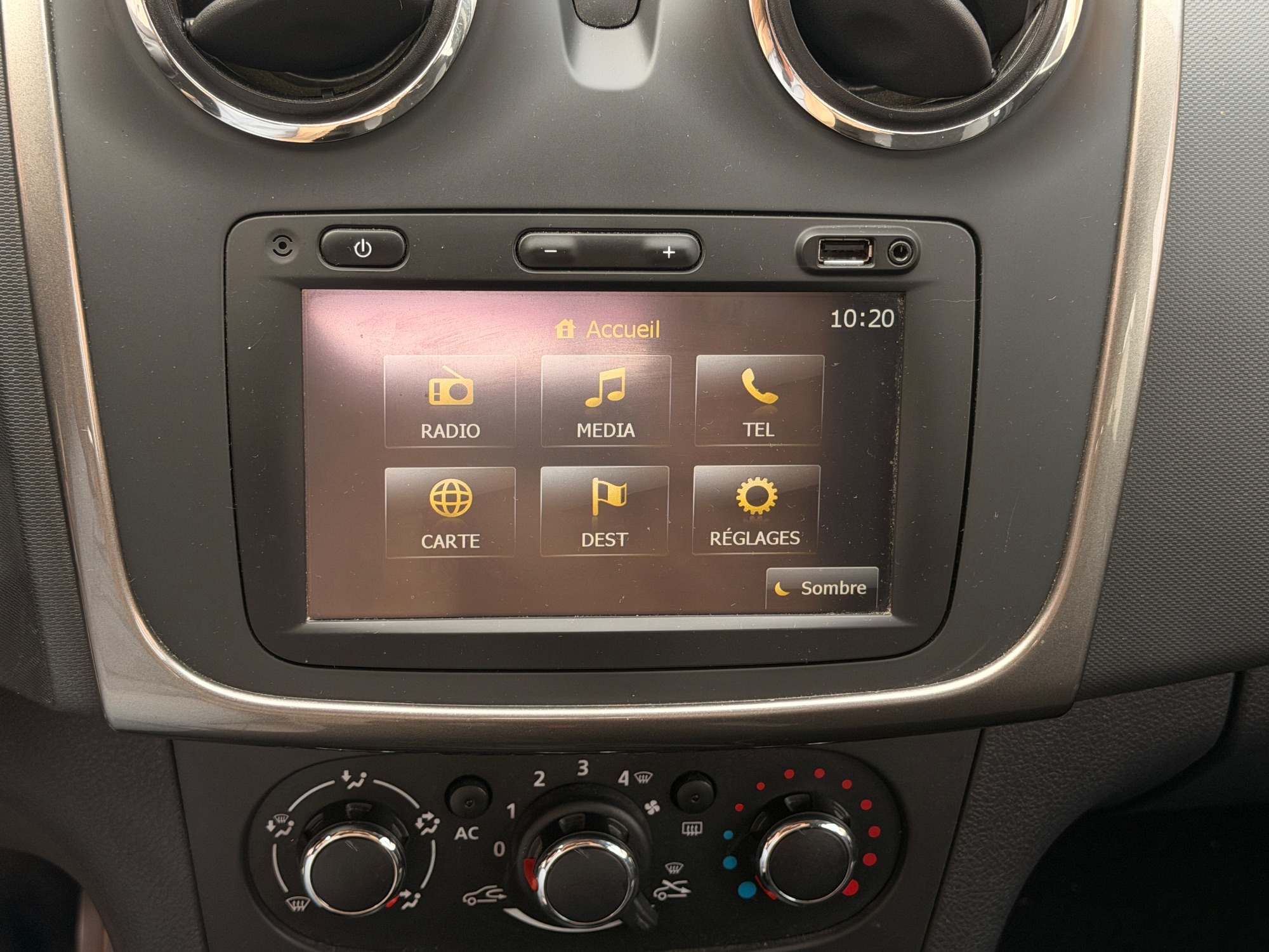 Dacia Sandero 19
