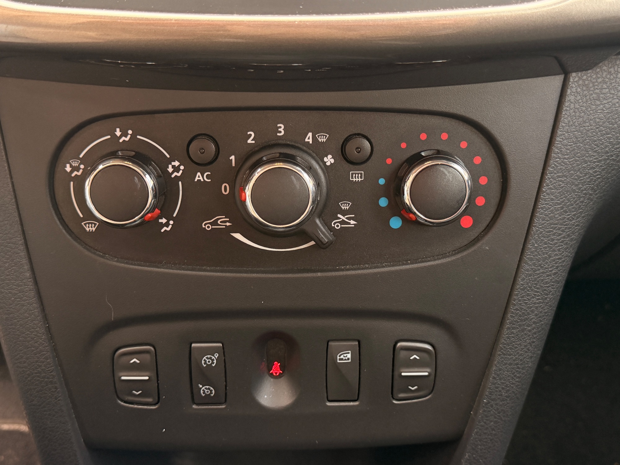 Dacia Sandero 20