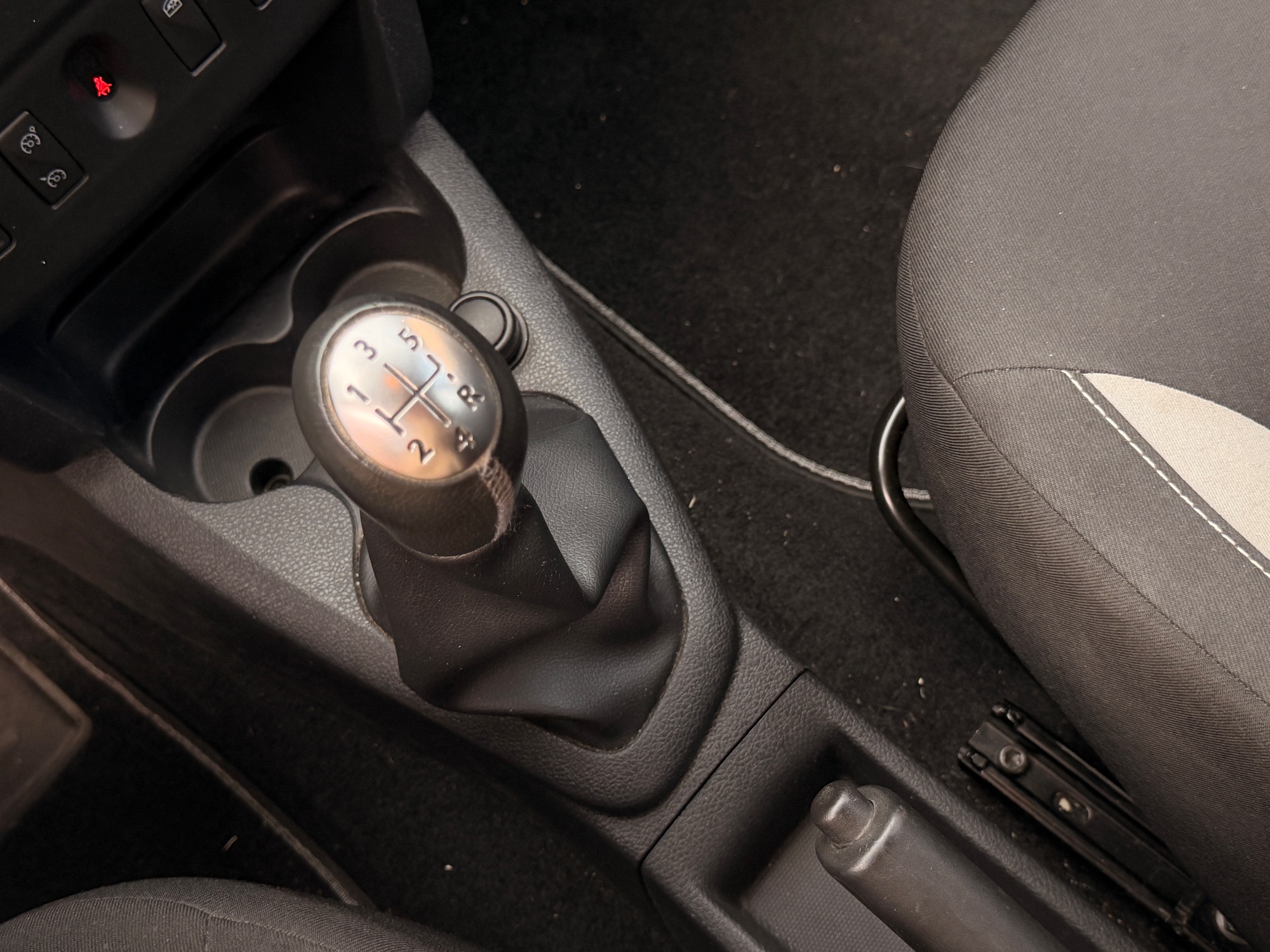 Dacia Sandero 33