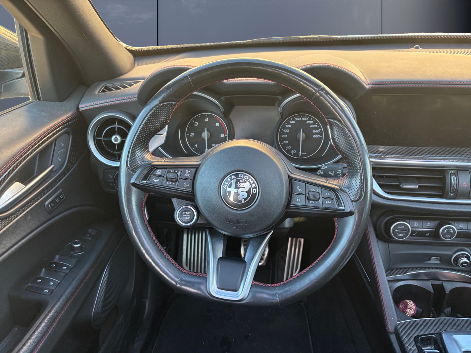 Alfa Romeo Stelvio 15