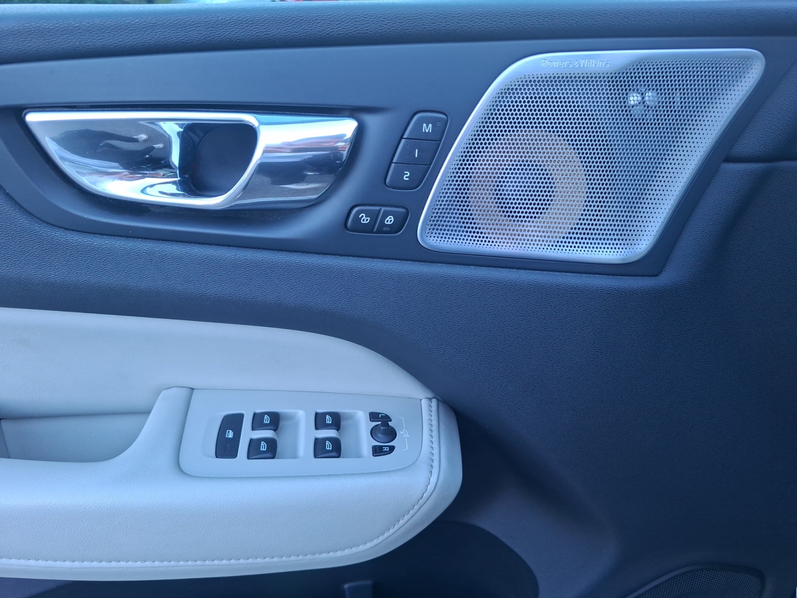 Volvo Xc60 17