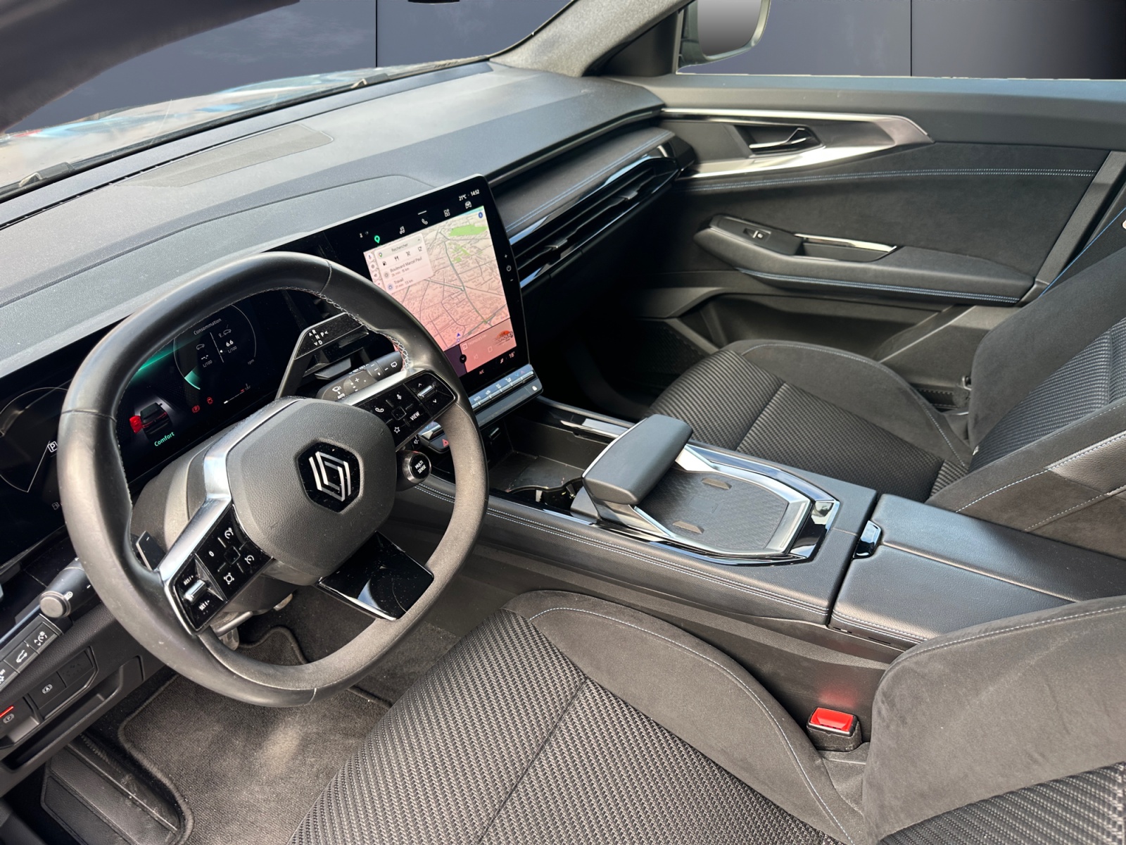 Renault Austral 8