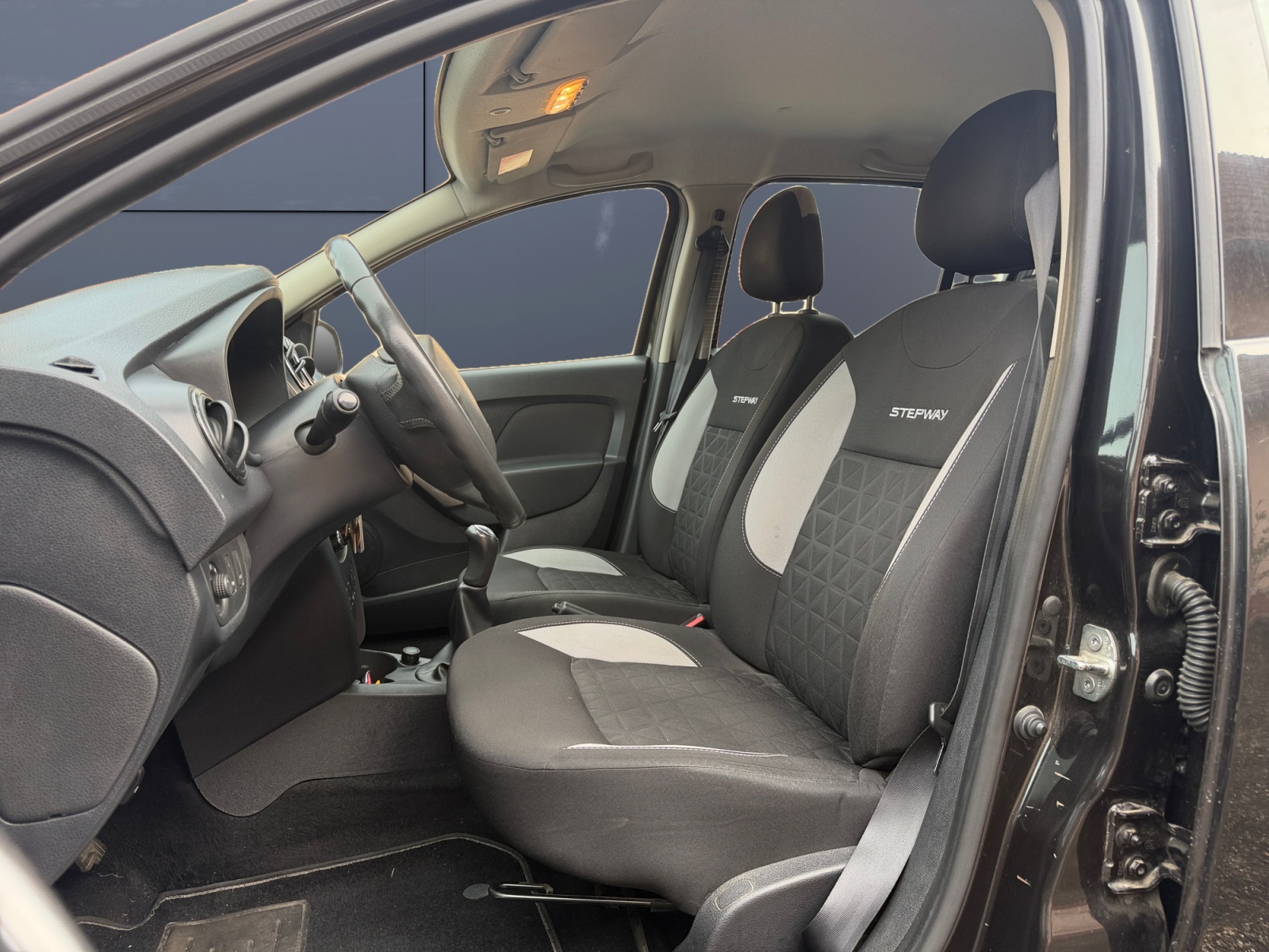 Dacia Sandero 9