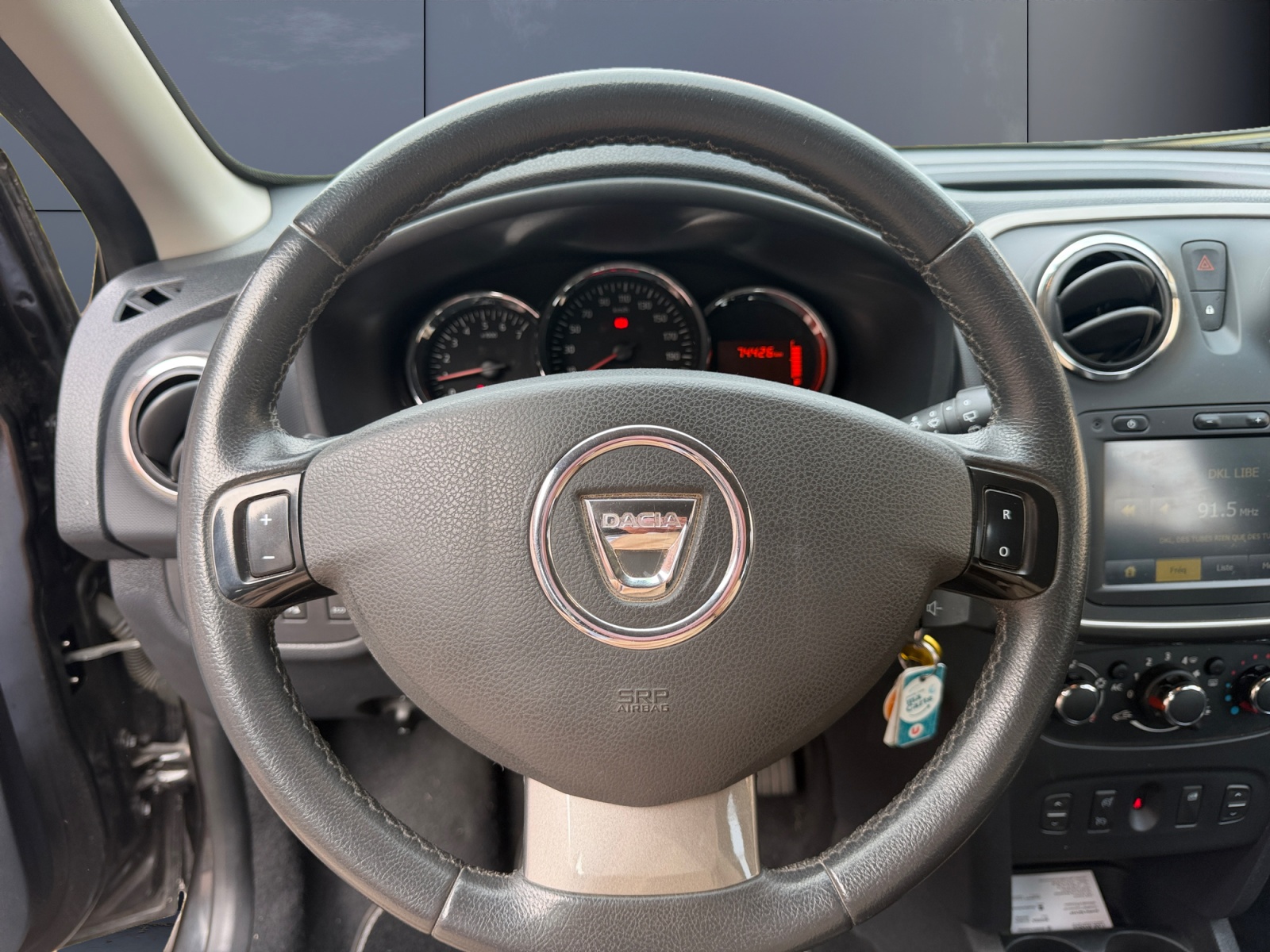 Dacia Sandero 15