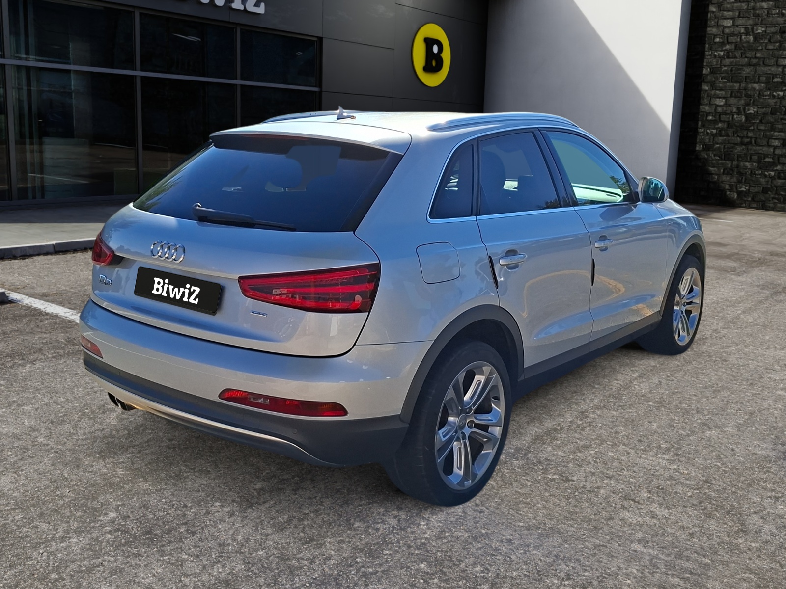 Audi Q3 4