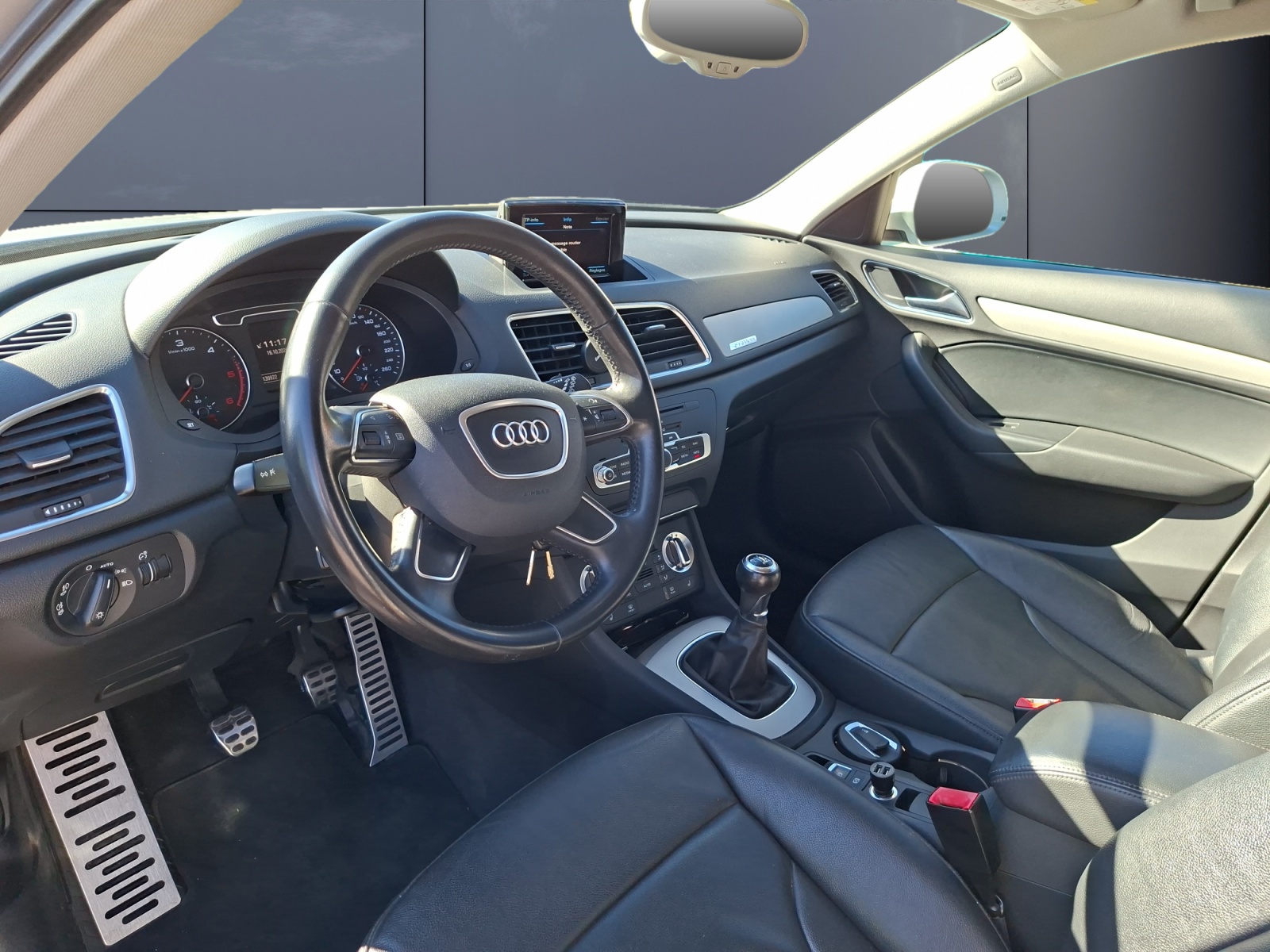 Audi Q3 8