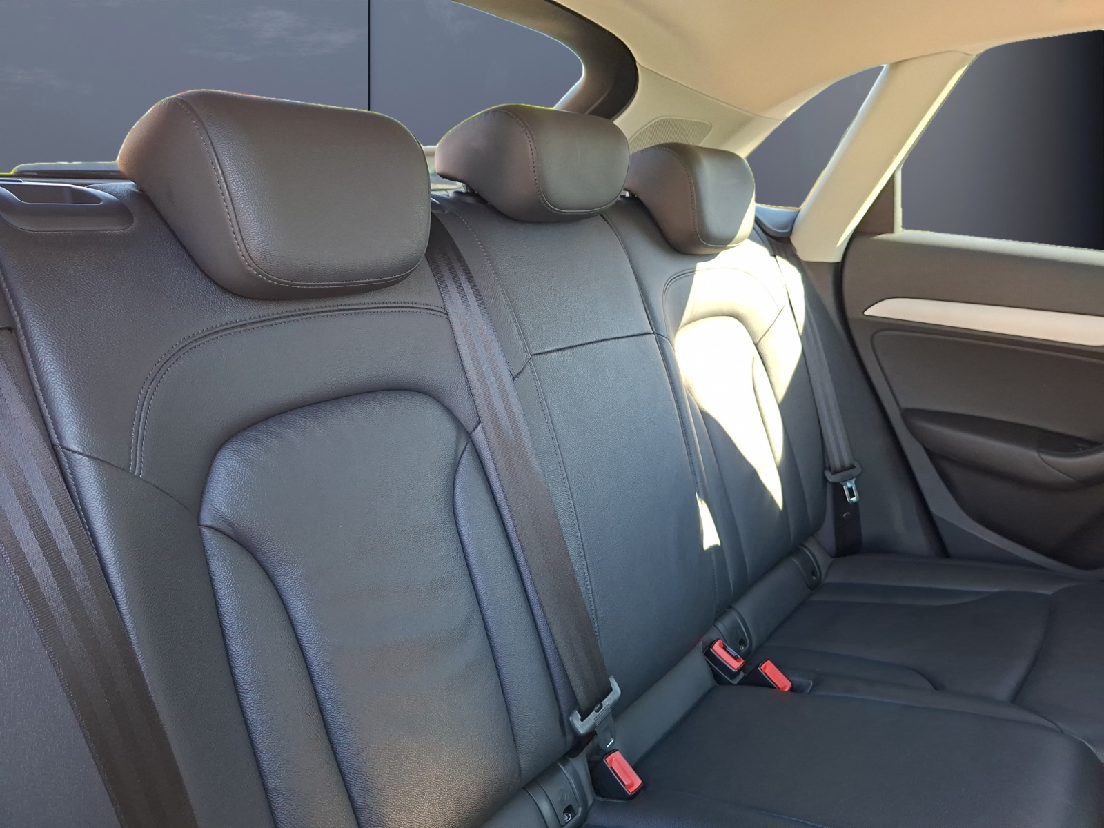 Audi Q3 11