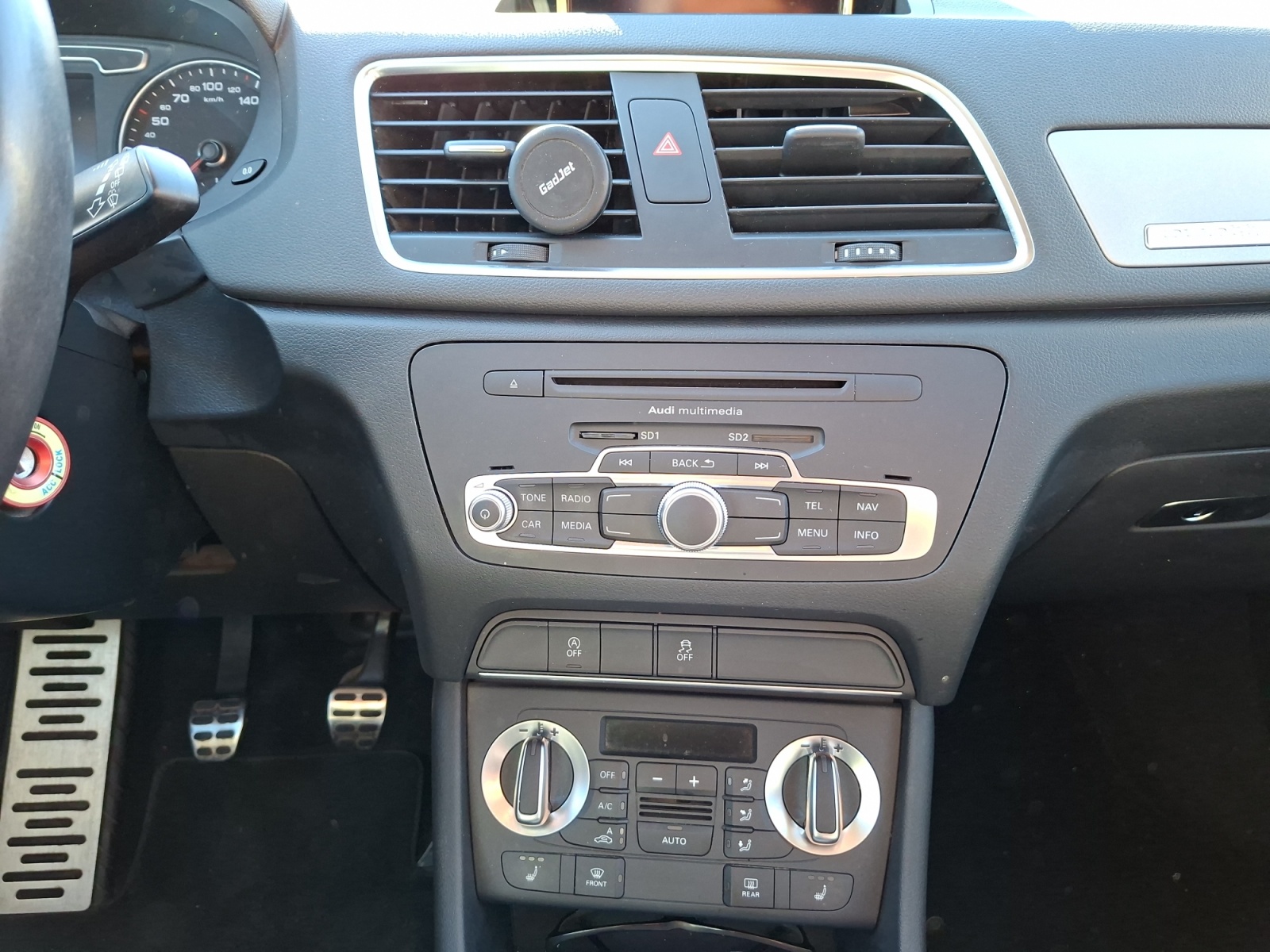 Audi Q3 20