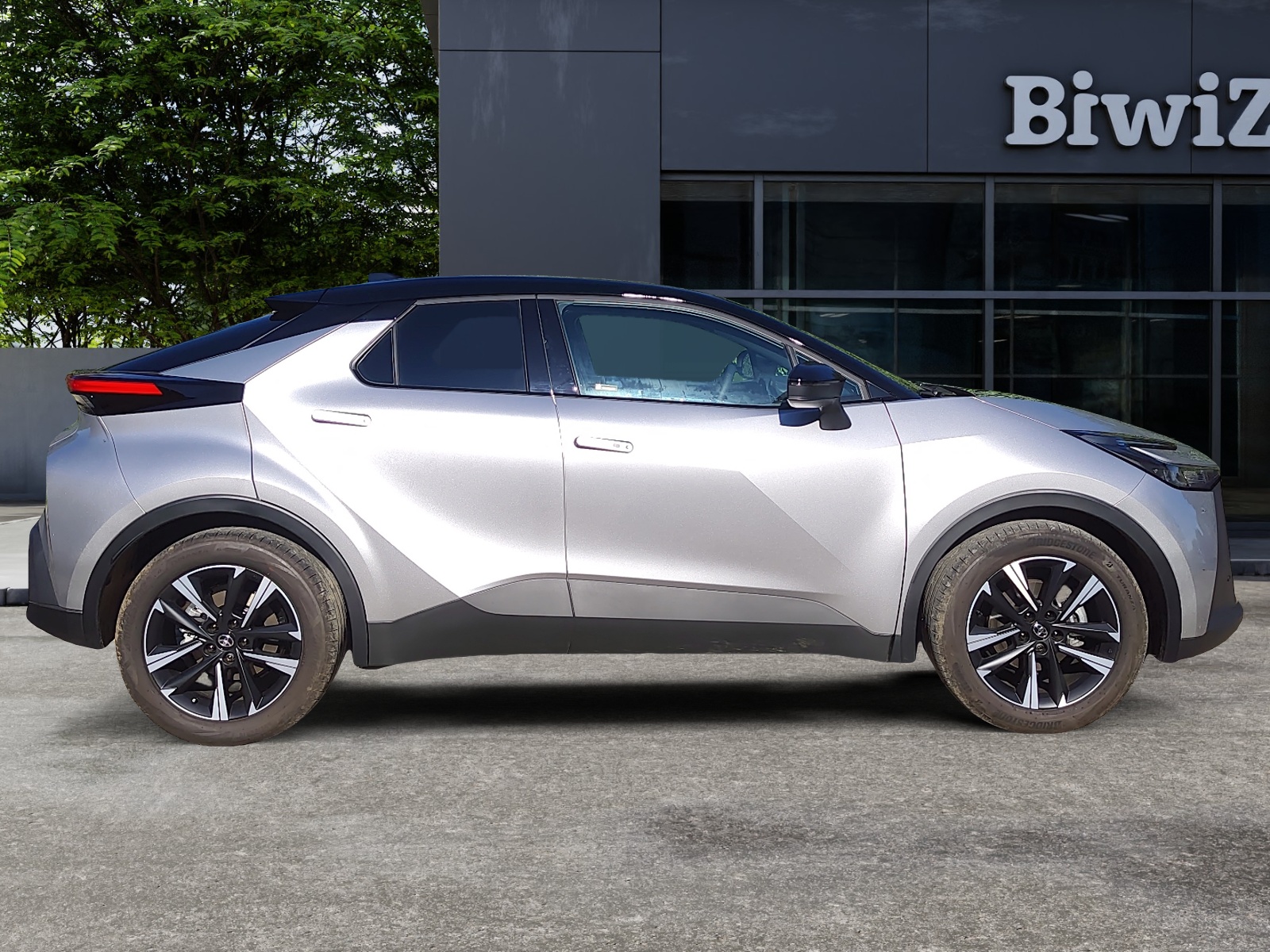 Toyota C-Hr 5