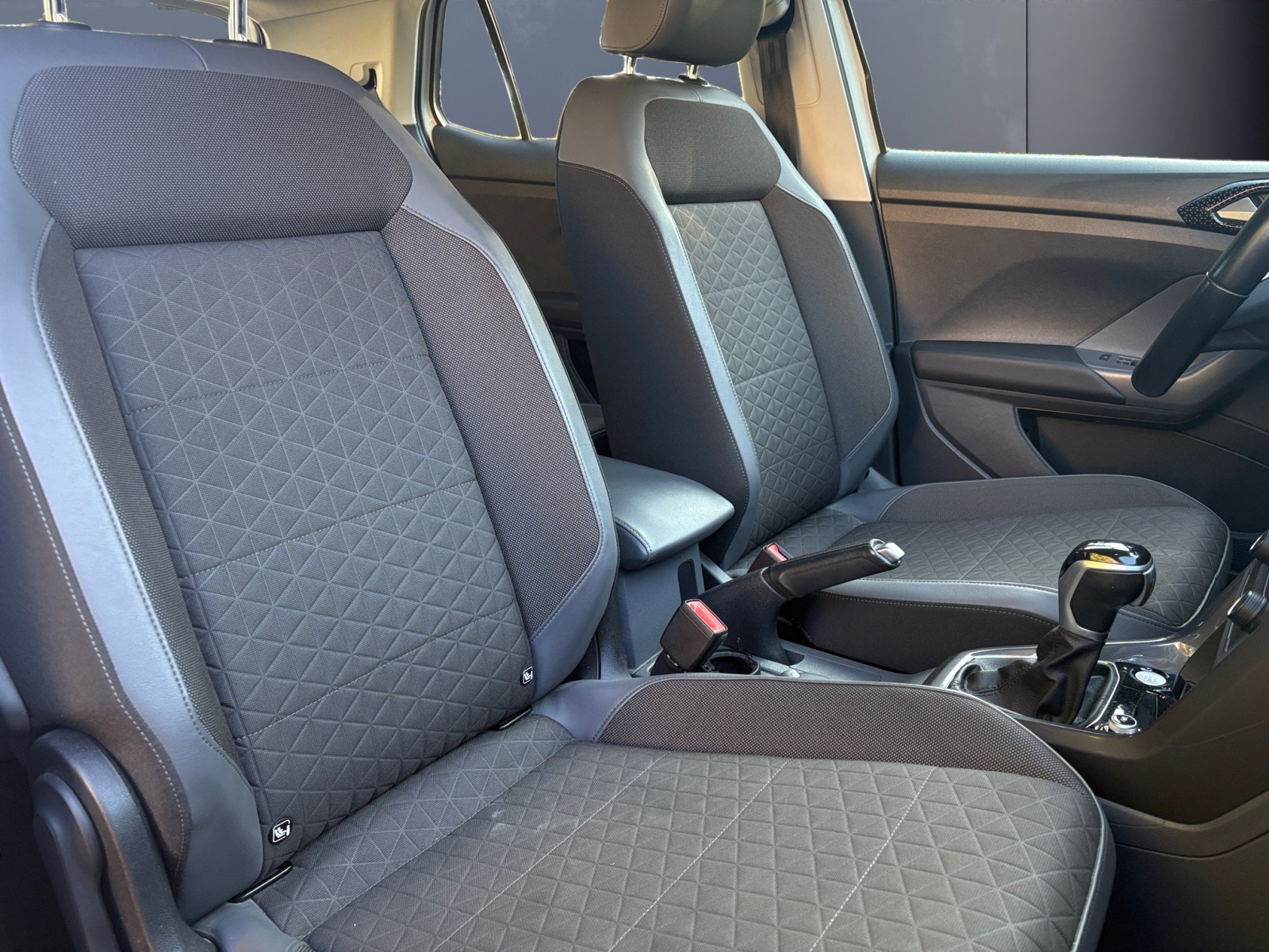 Volkswagen T-Cross 7