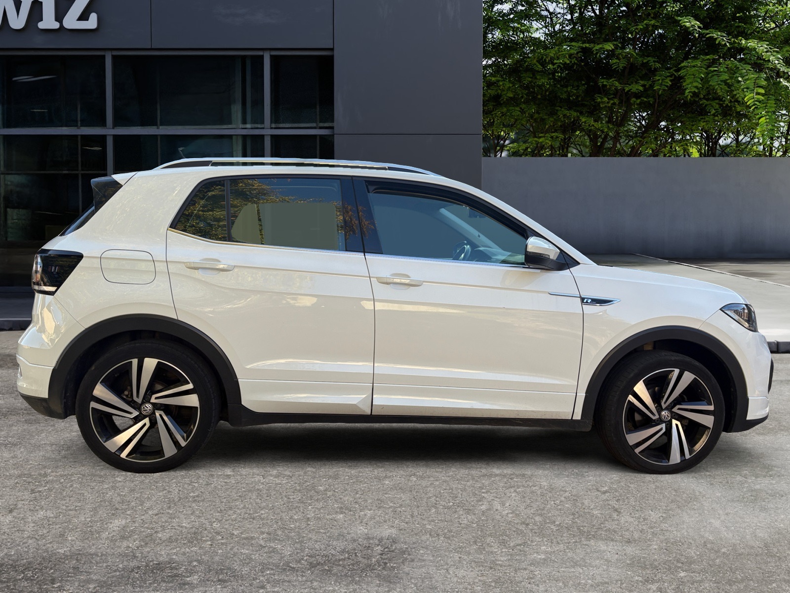 Volkswagen T-Cross 4