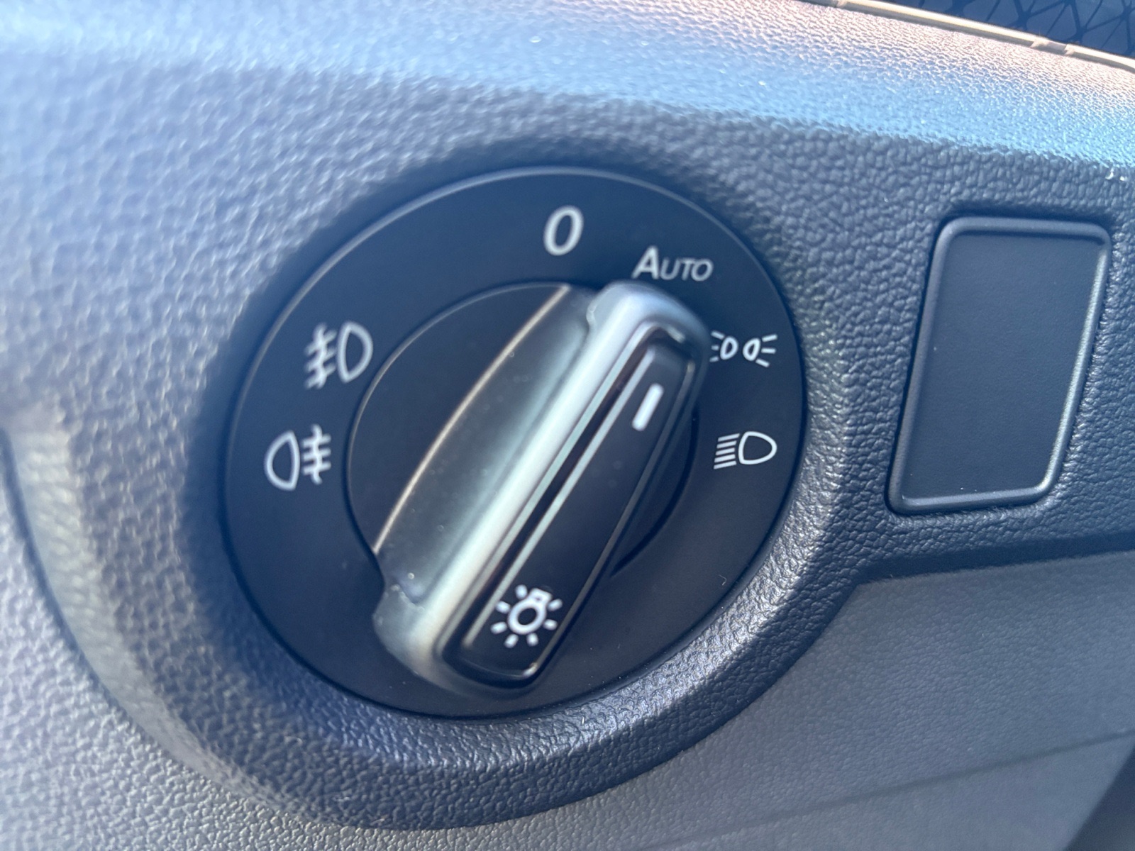 Volkswagen T-Cross 19