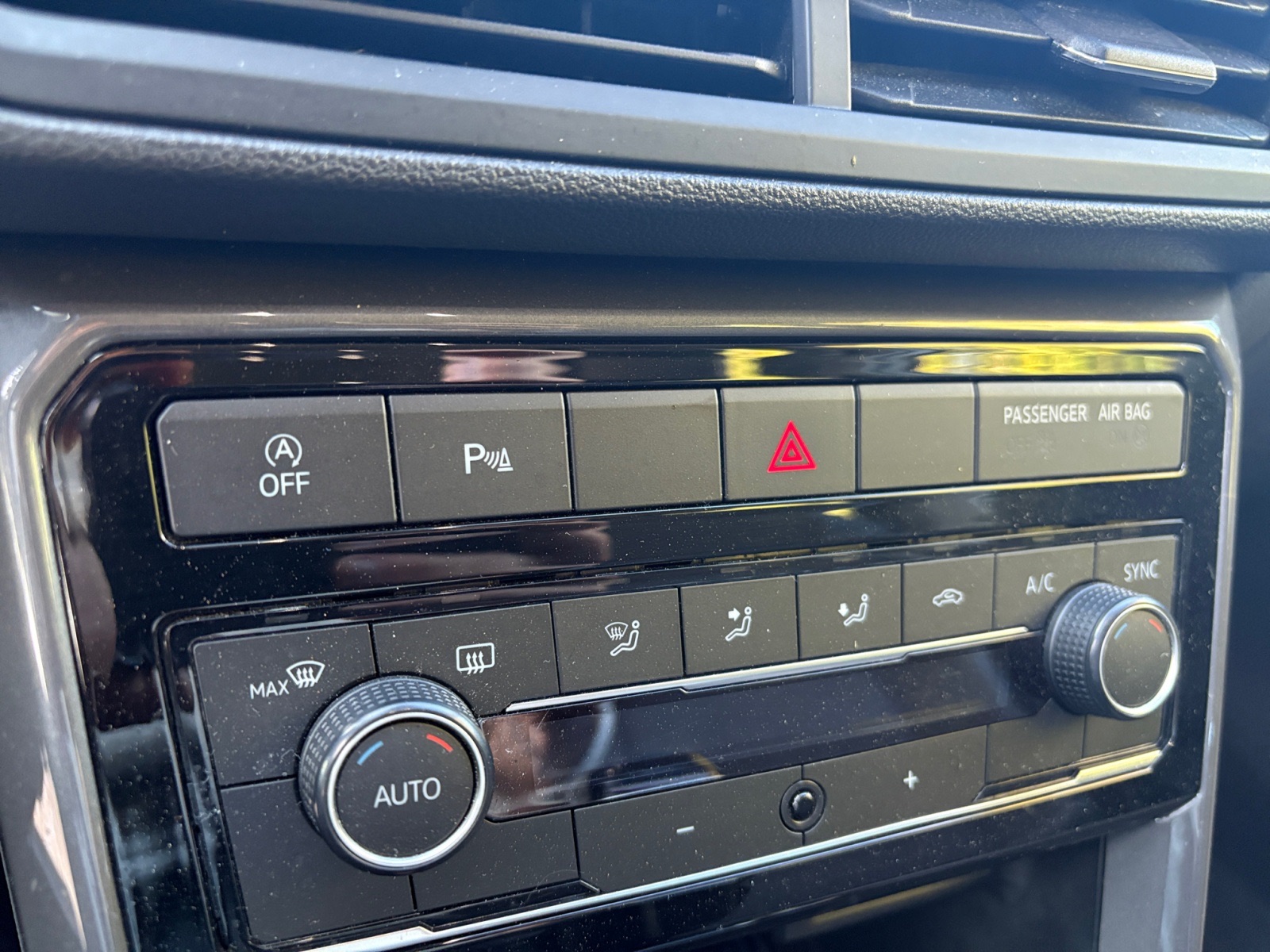 Volkswagen T-Cross 17