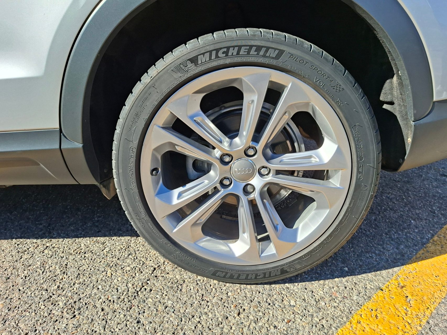 Audi Q3 32