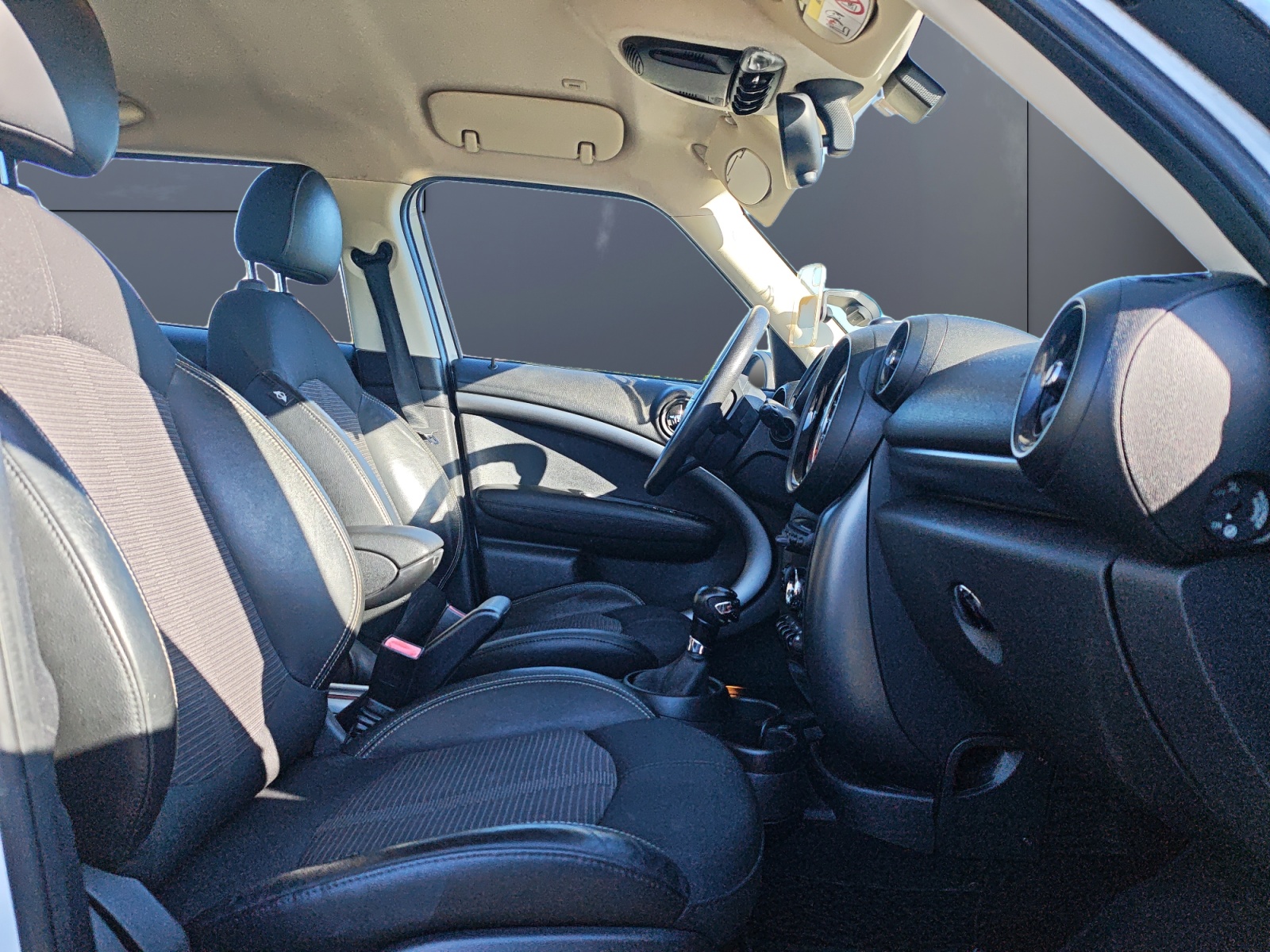 Mini Countryman 13