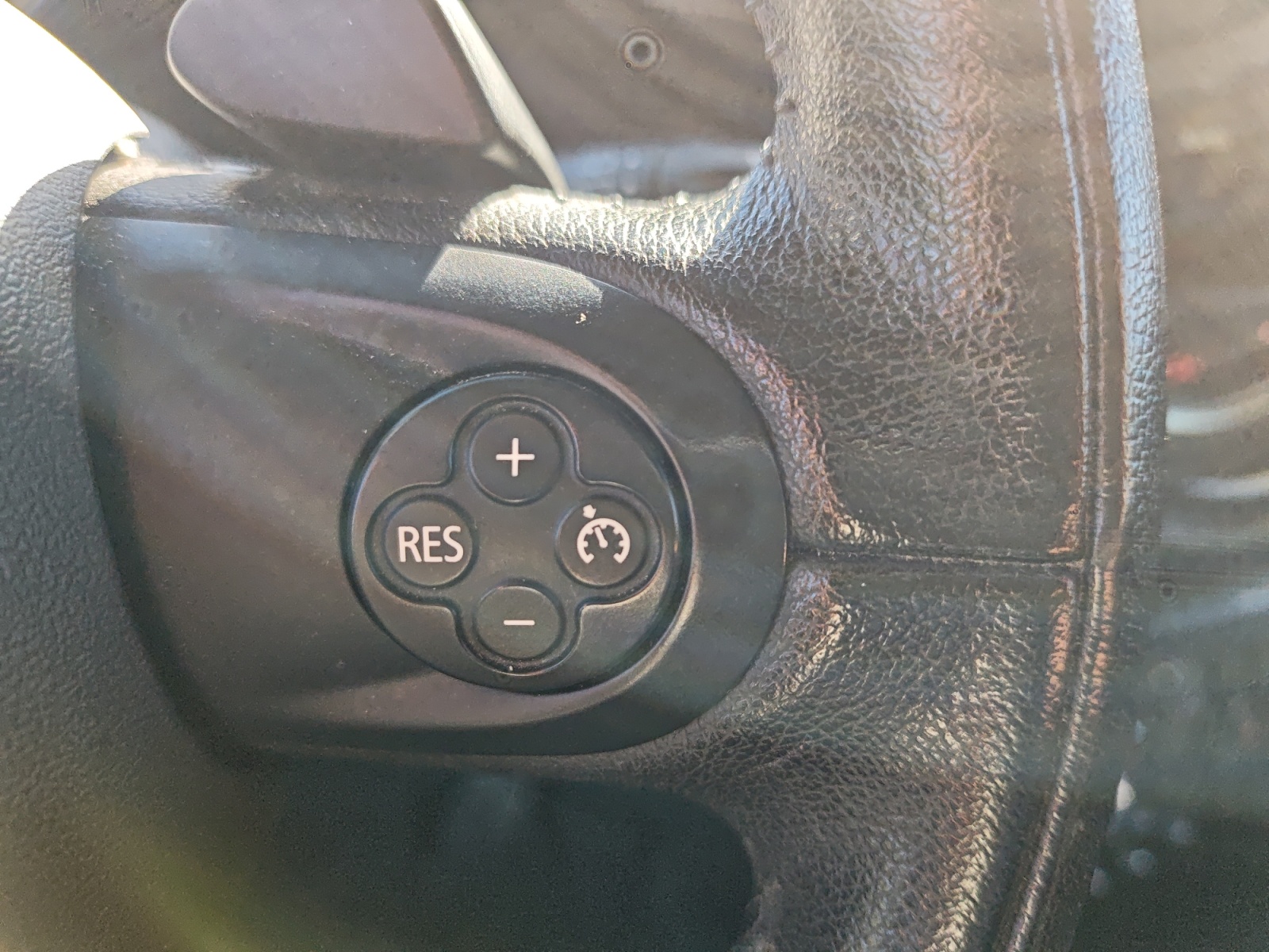 Mini Countryman 18