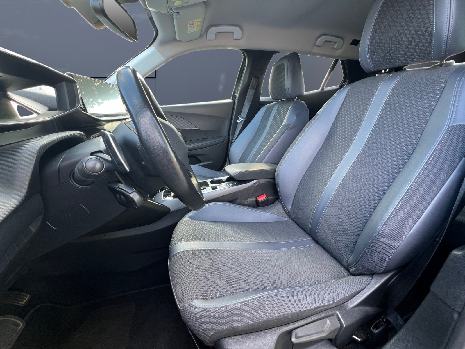 Peugeot 2008 9