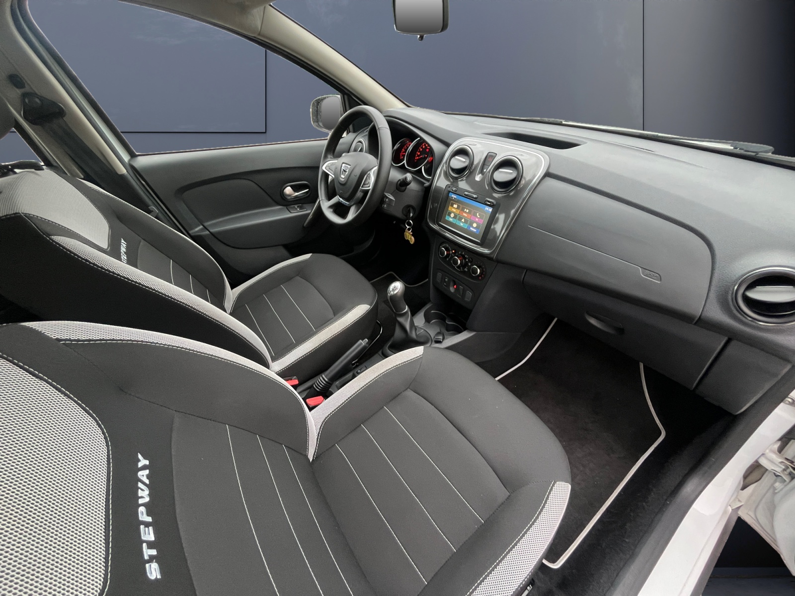 Dacia Sandero 13