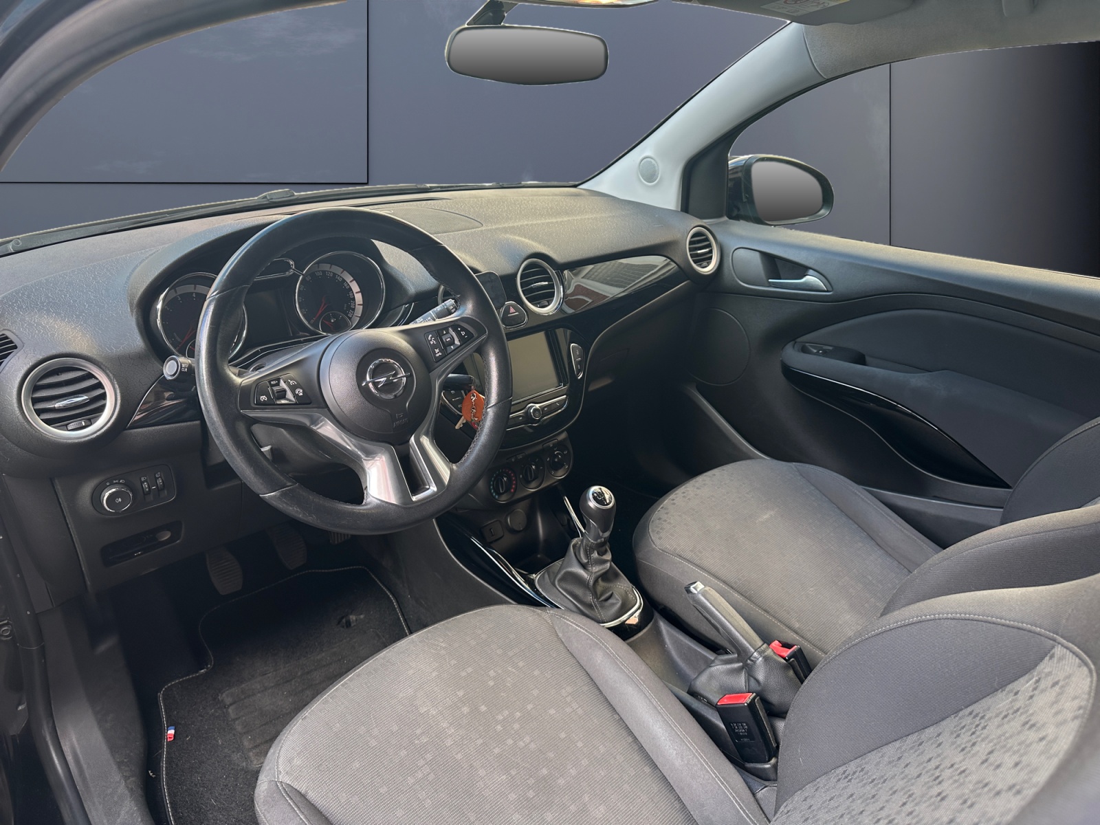 Opel Adam 8