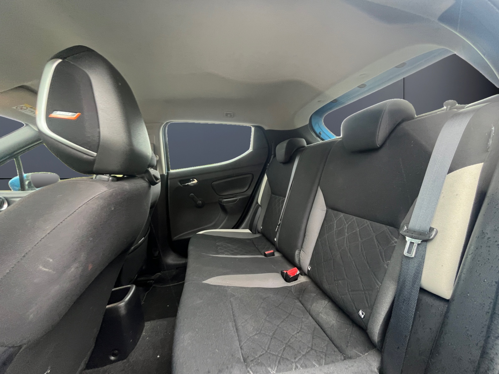 Nissan Micra 10