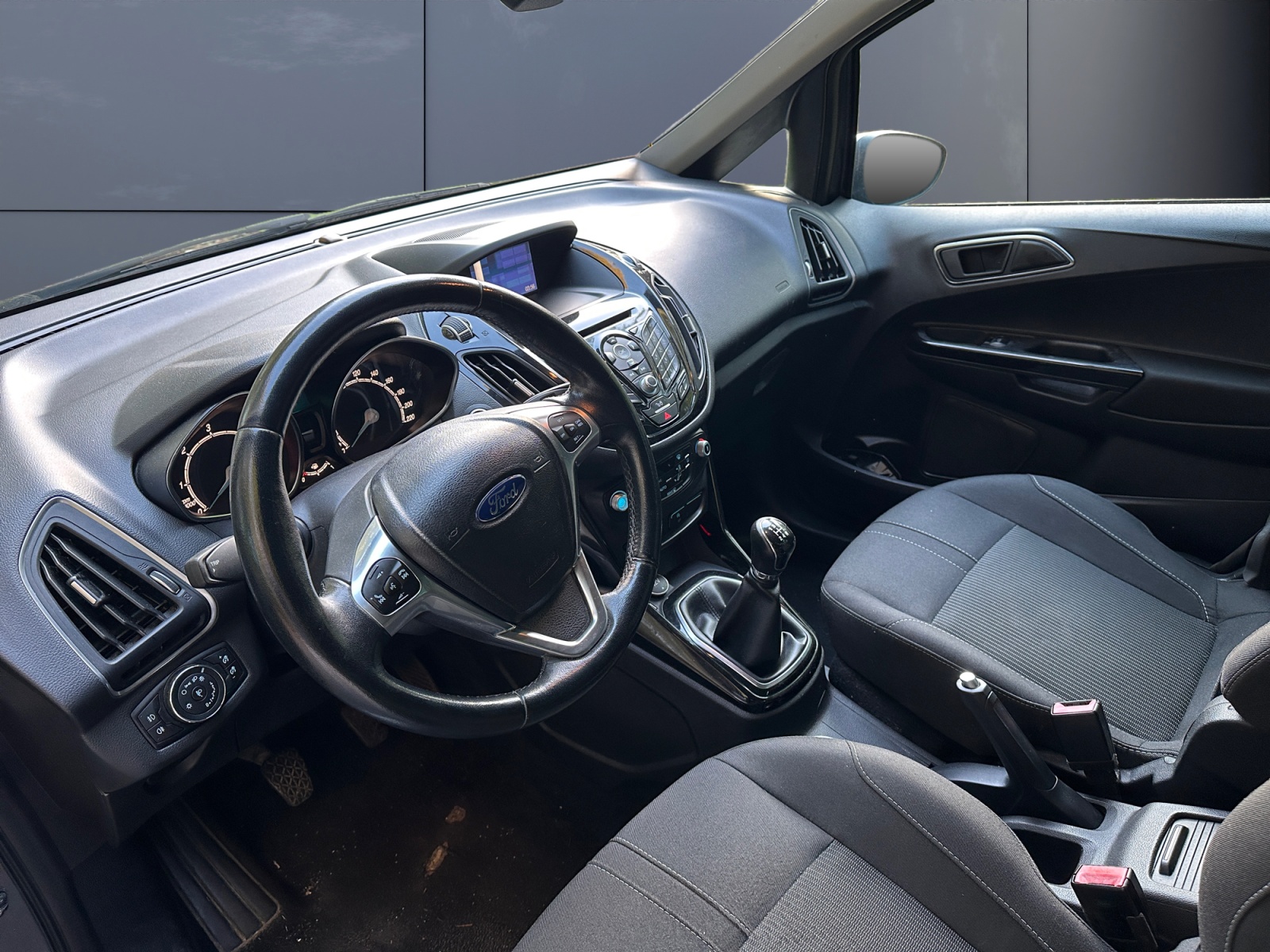 Ford B-Max 8