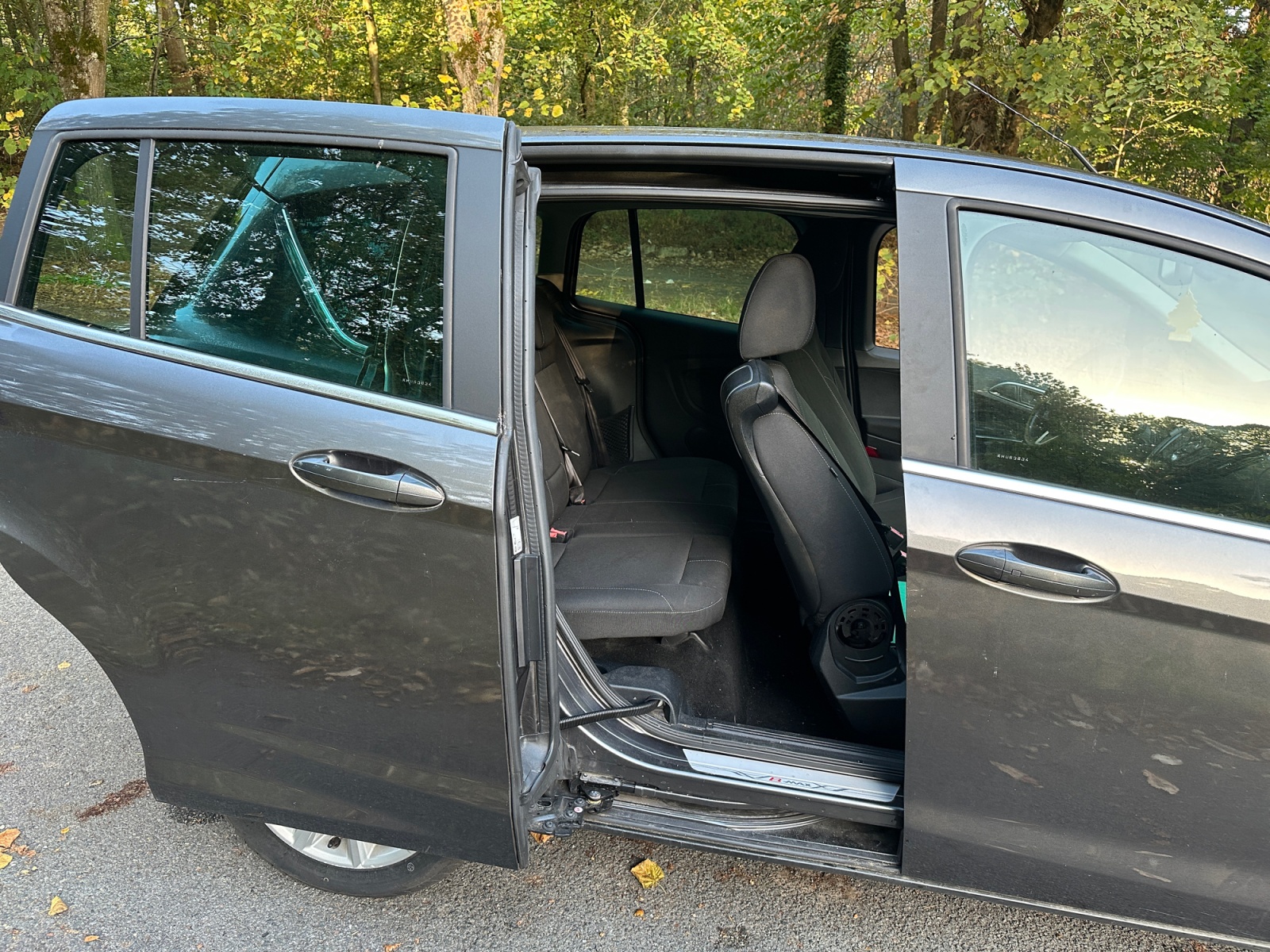 Ford B-Max 24