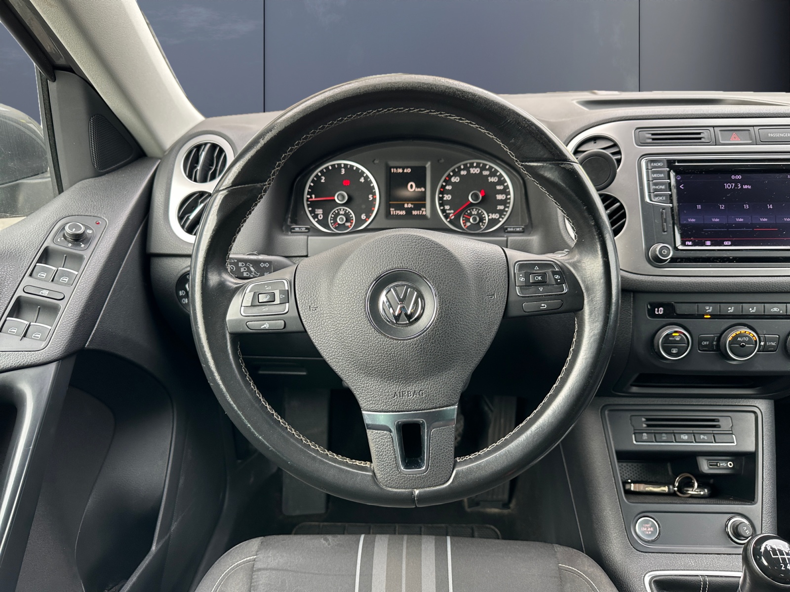 Volkswagen Tiguan 15