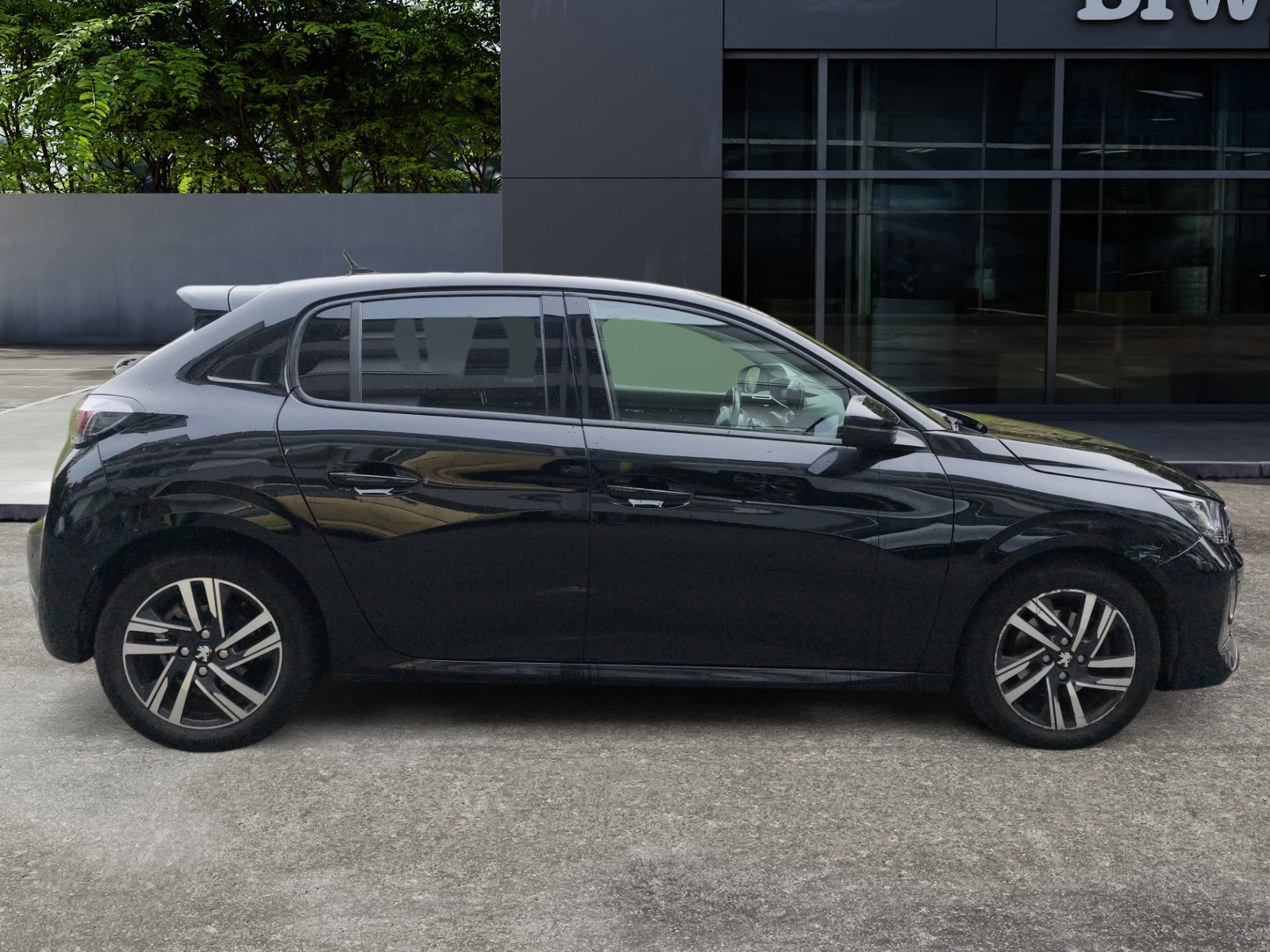 Peugeot 208 5