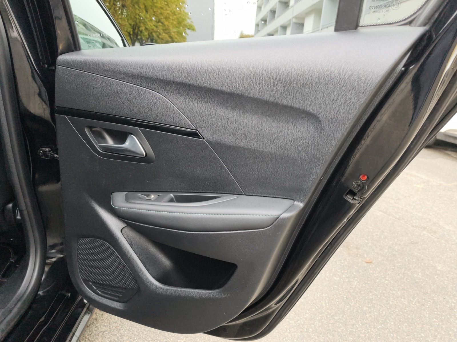 Peugeot 208 31