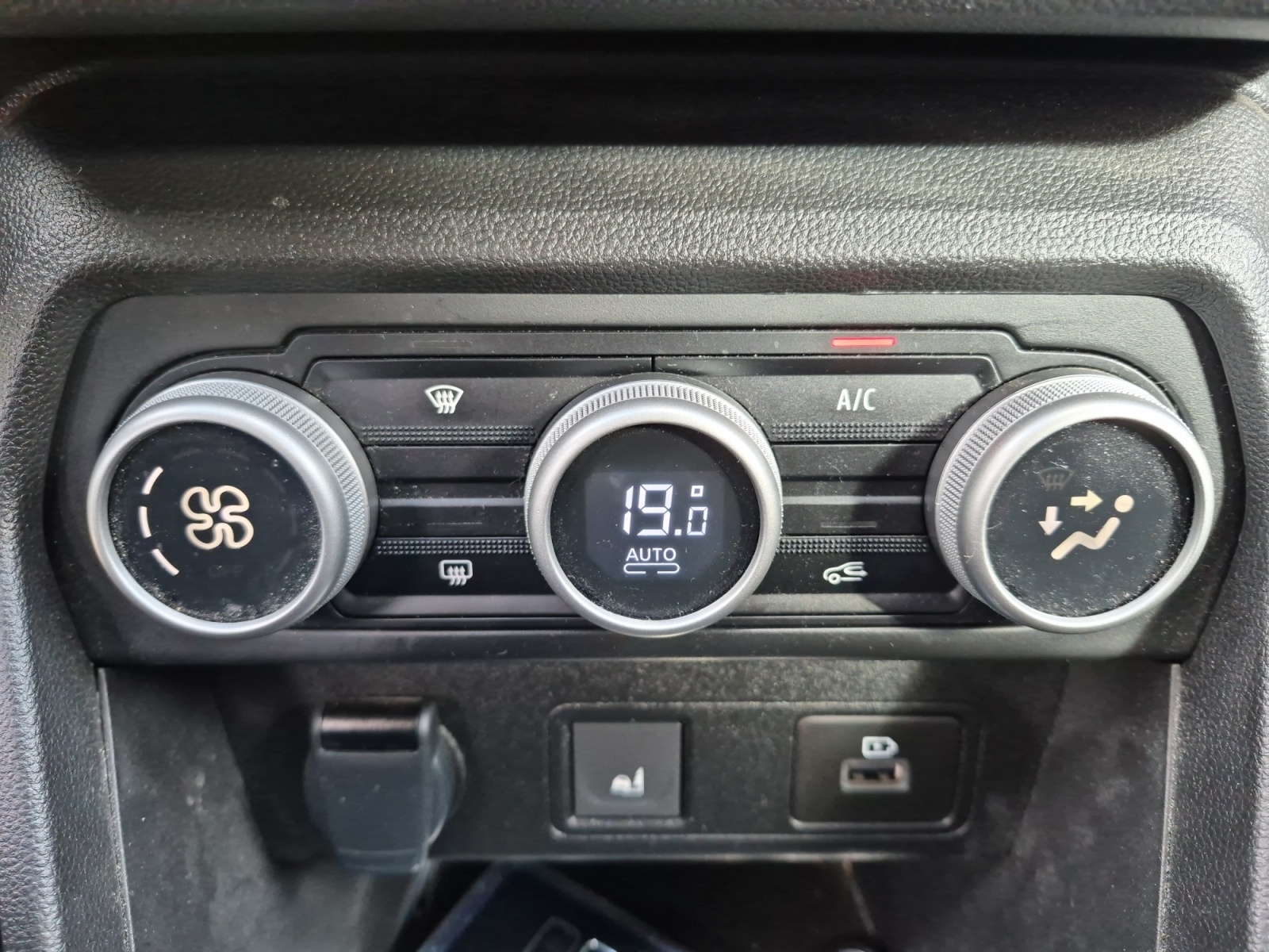 Dacia Jogger 24