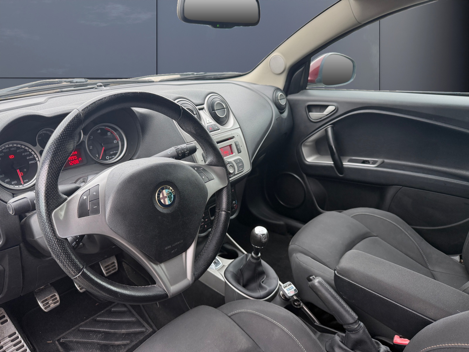 Alfa Romeo Mito 8
